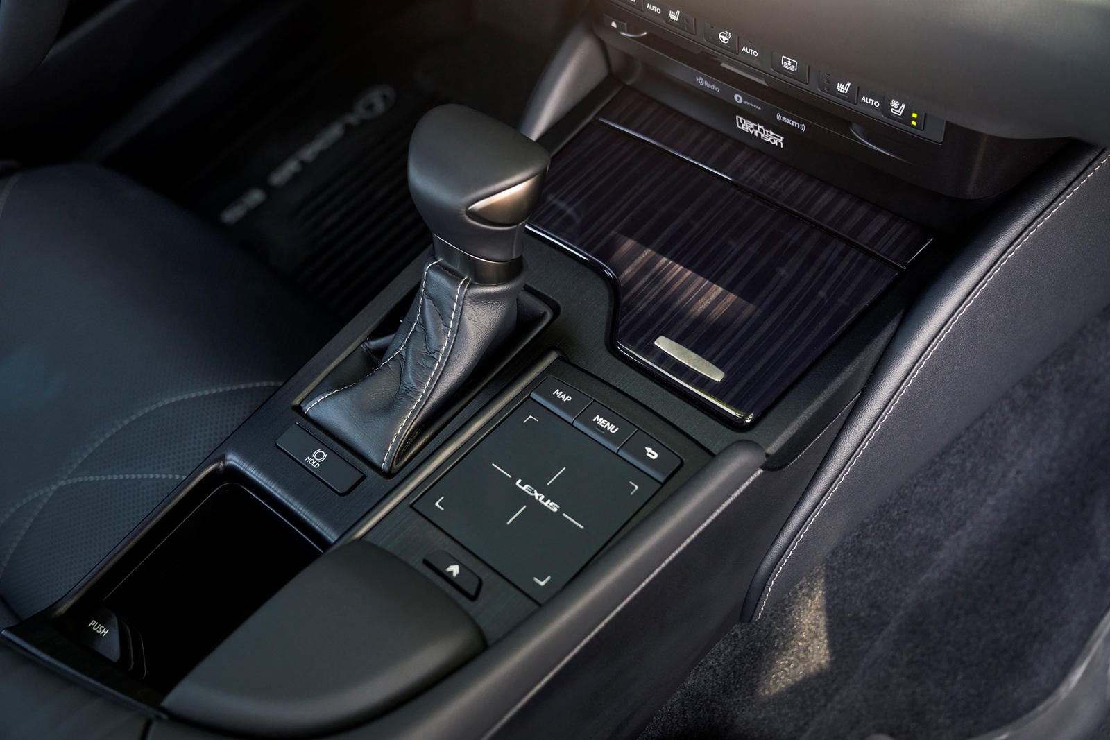 Lexus ES 2021 ra mắt ảnh 13 Lexus ES 2021 ra mat anh 13