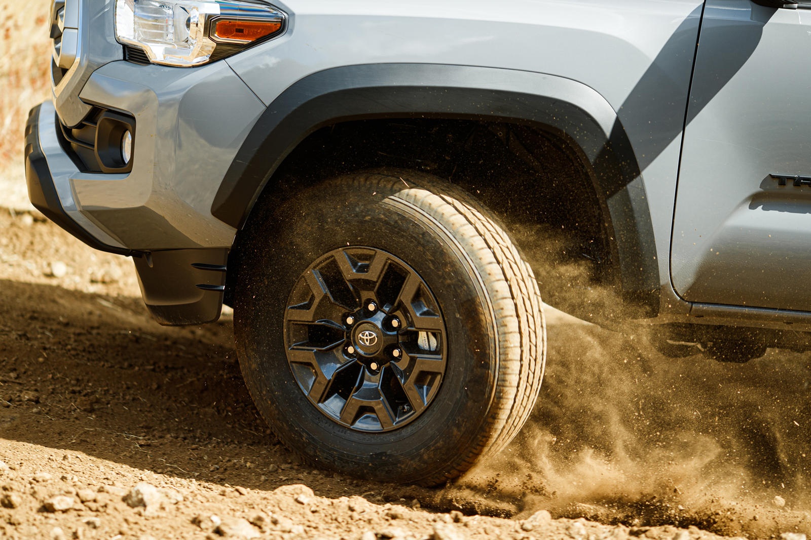 Toyota công bố giá bán Tacoma 2021 ảnh 3 Toyota cong bo gia ban Tacoma 2021 anh 3