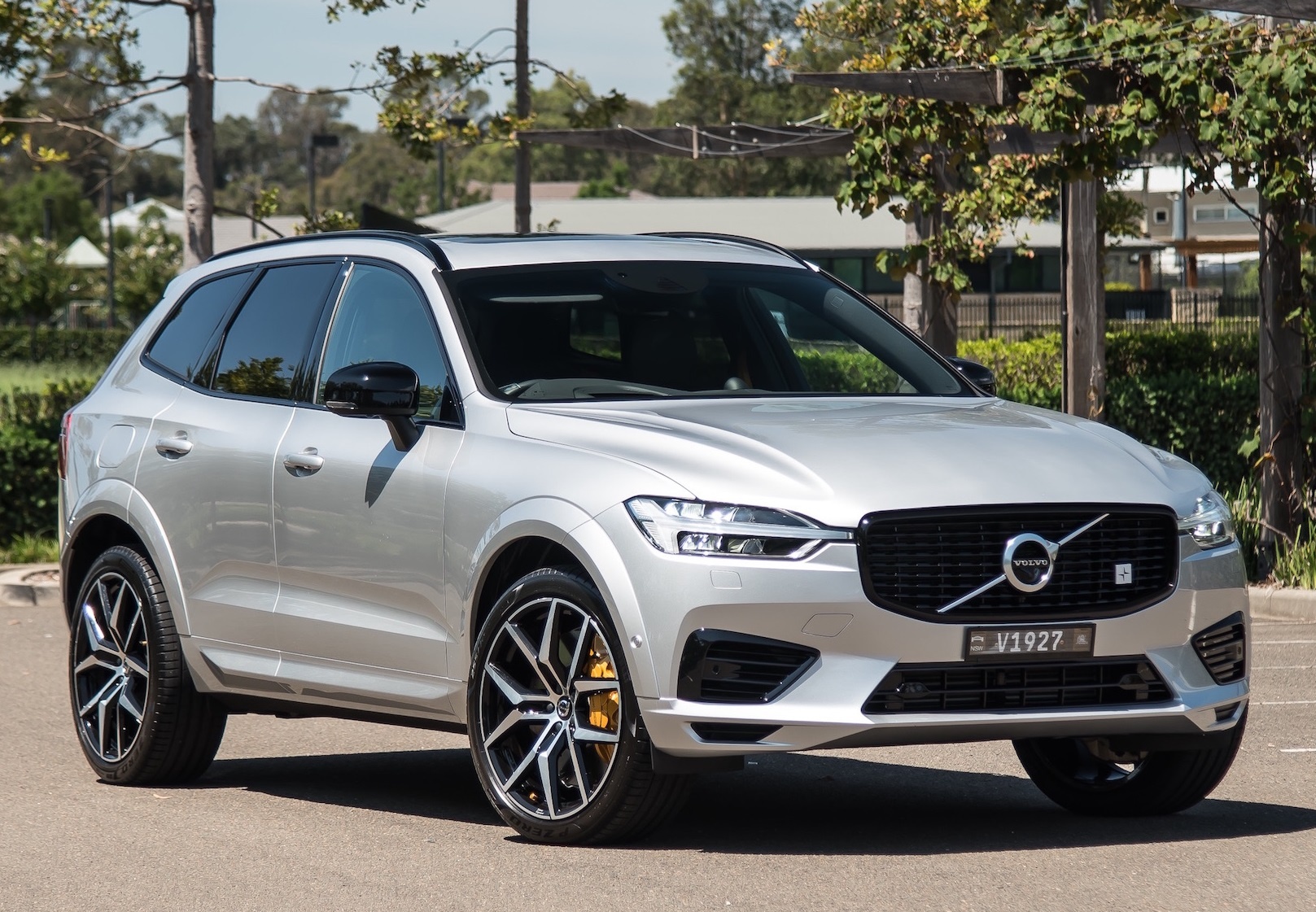 JD Power cham diem cong nghe xe hoi anh 1