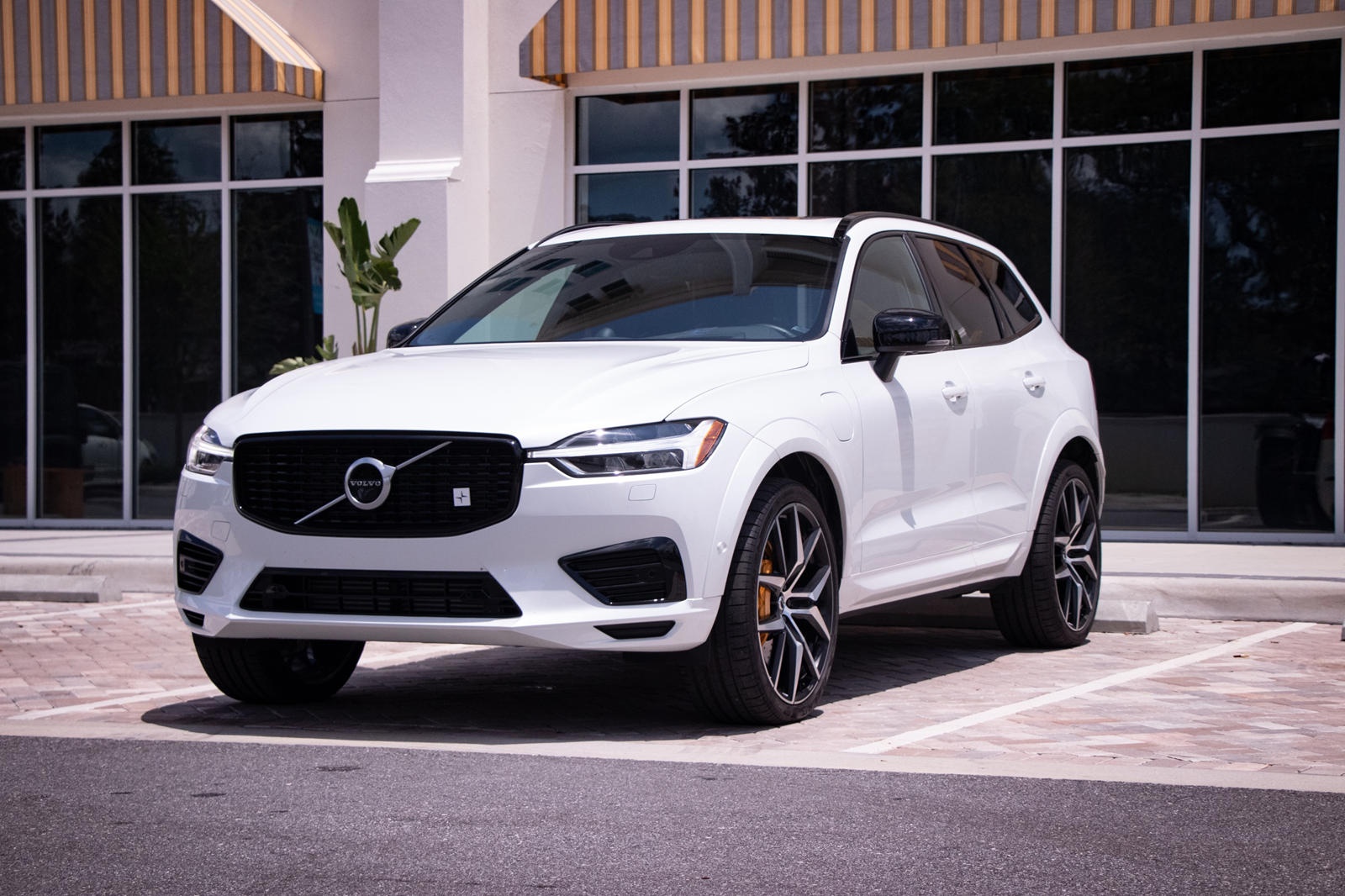 Volvo la hang xe so huu nhieu cong nghe tot nhat hinh anh