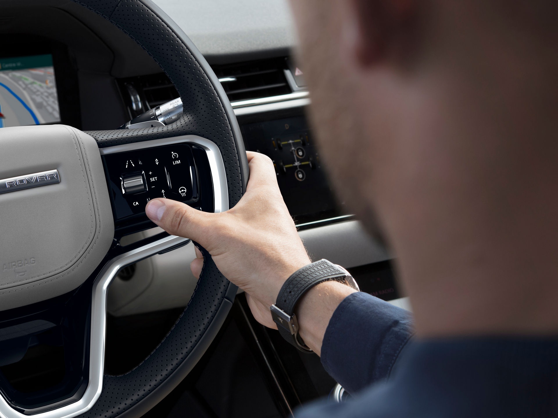 Range Rover Evoque 2021 nang cap dong co anh 7