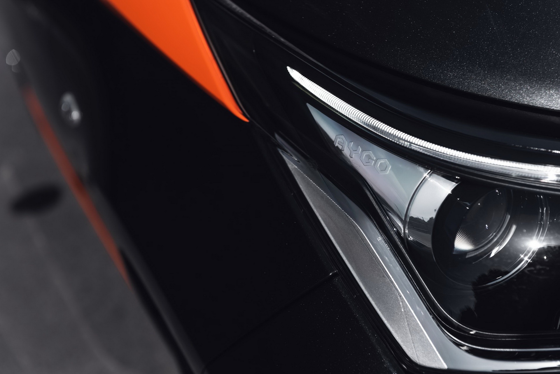 Toyota Aygo JBL Edition danh cho tin do am nhac anh 18