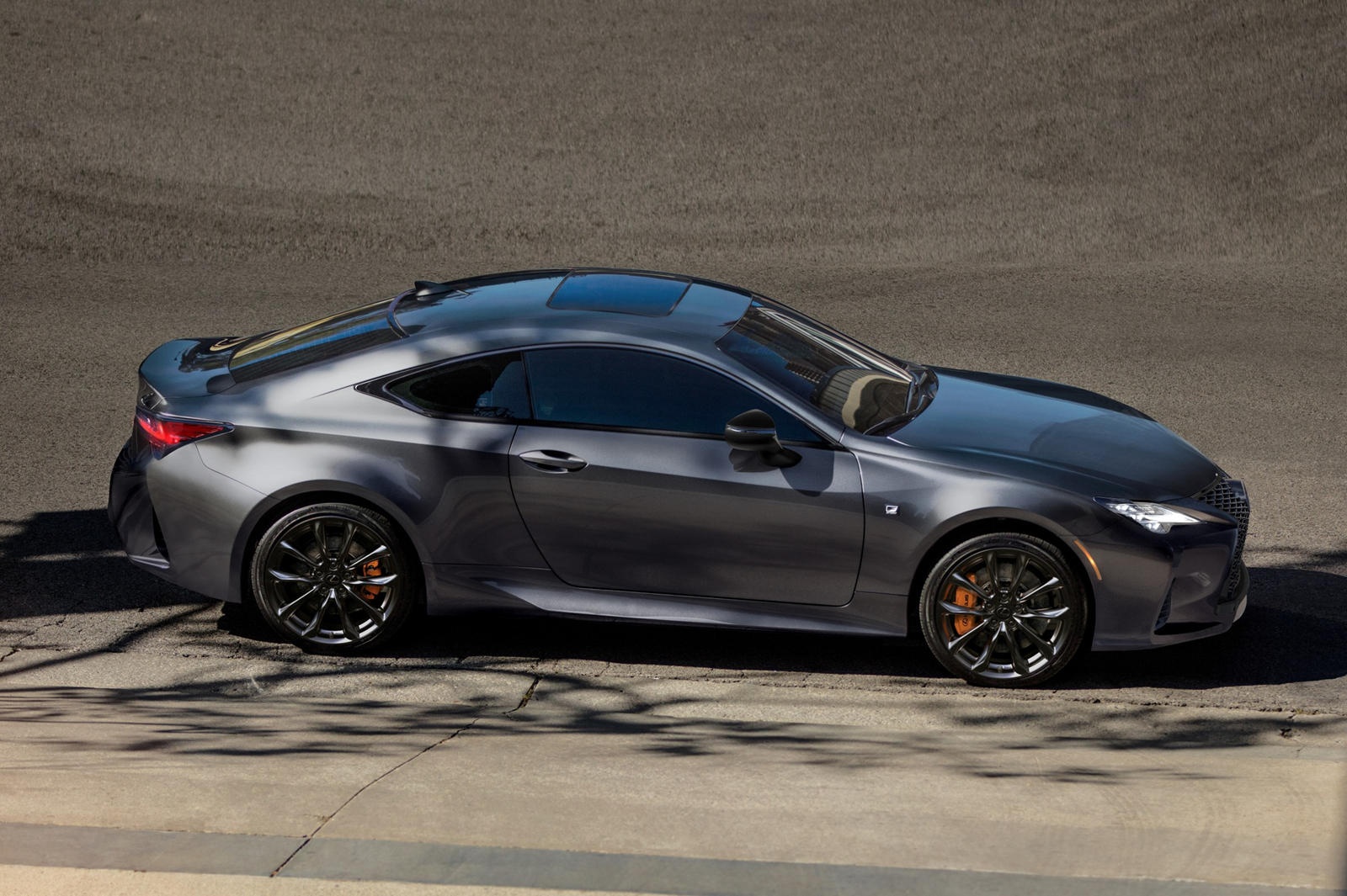 Lexus RC 2021 them ban ngoai that toi mau anh 4