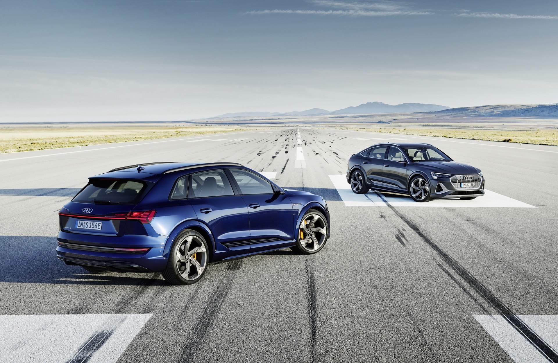 Audi E-Tron S 2021 bán ra thị trường ảnh 1 Audi E-Tron S 2021 ban ra thi truong anh 1