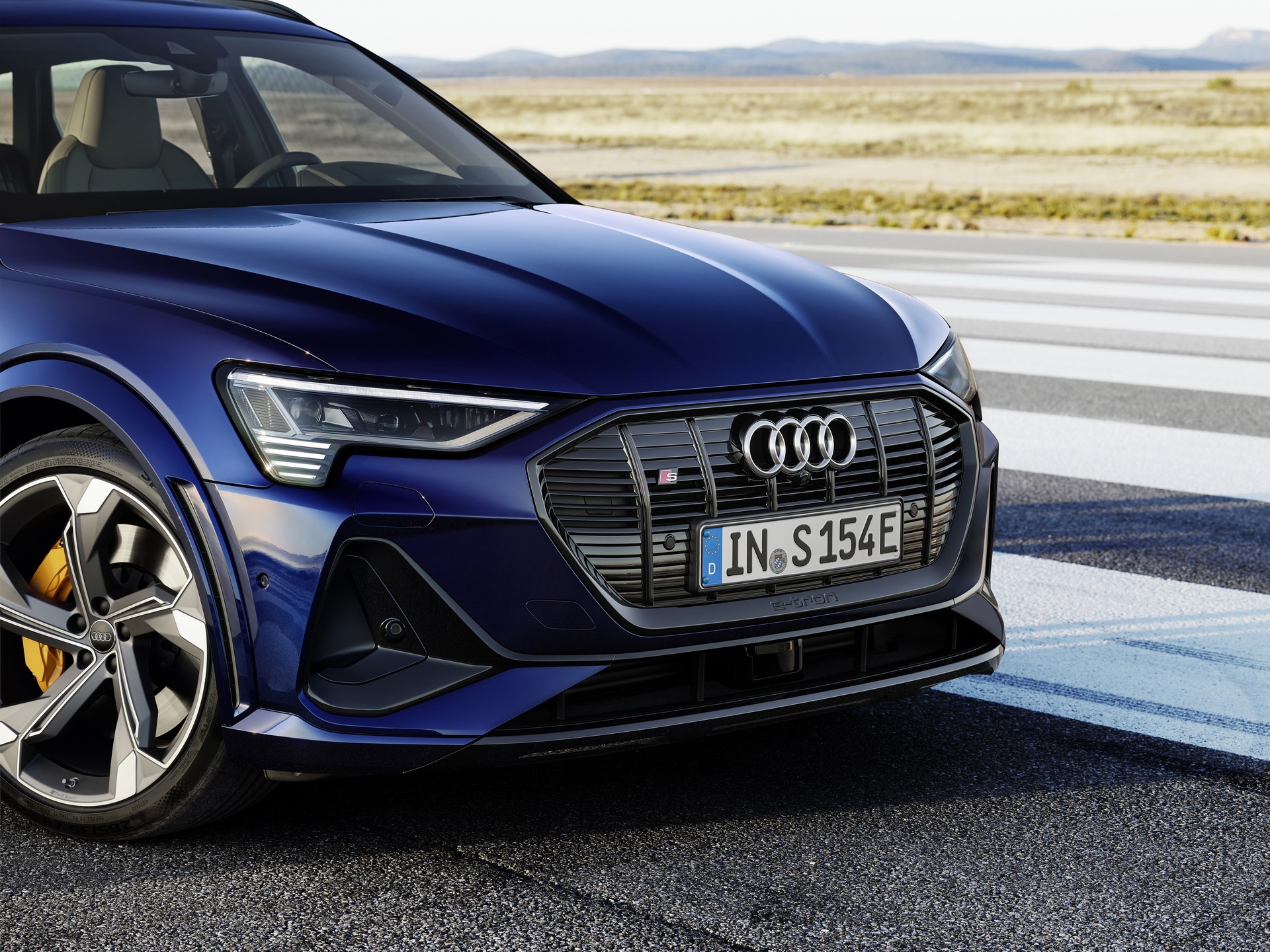 Audi E-Tron S 2021 bán ra thị trường ảnh 7 Audi E-Tron S 2021 ban ra thi truong anh 7