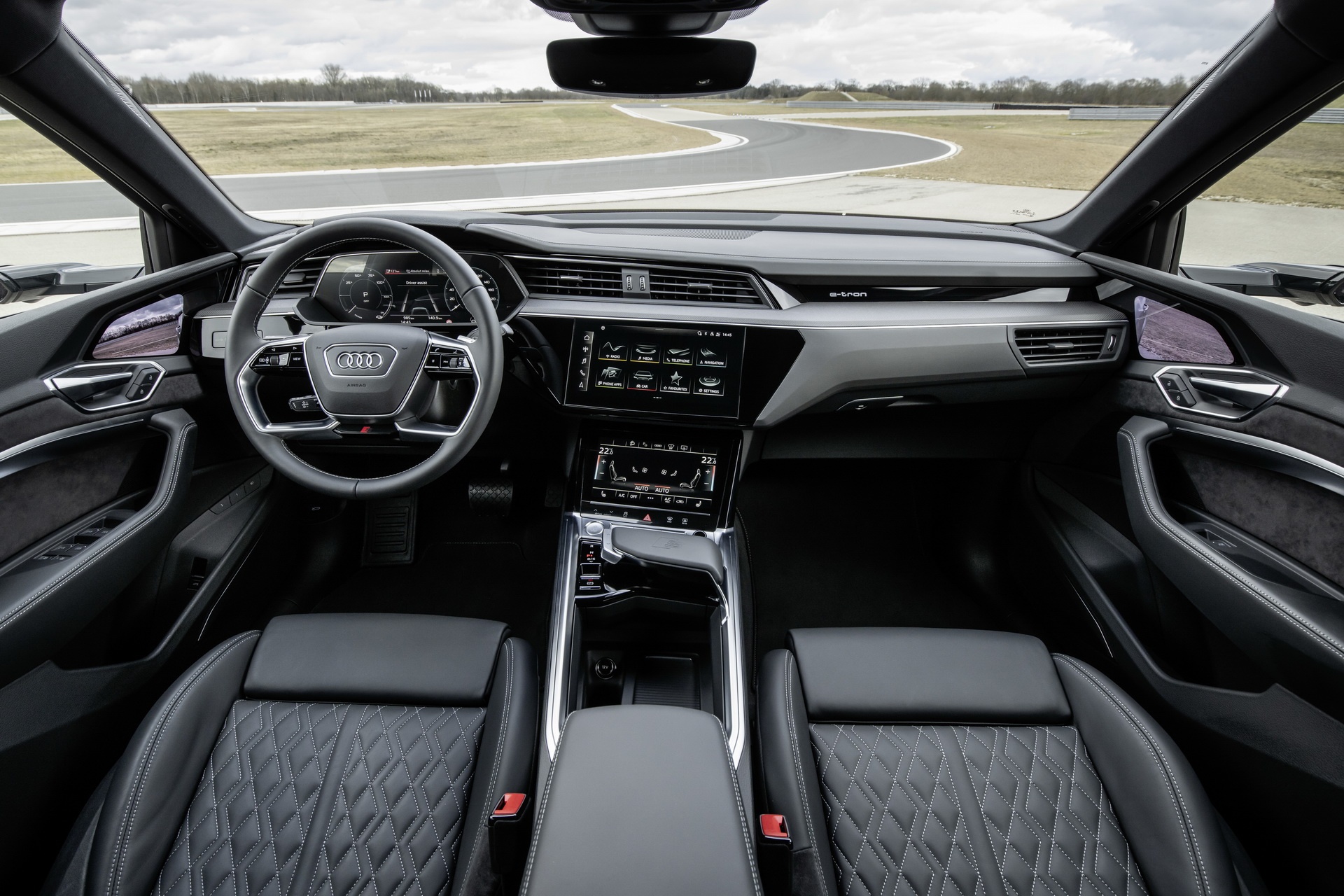 Audi E-Tron S 2021 bán ra thị trường ảnh 19 Audi E-Tron S 2021 ban ra thi truong anh 19