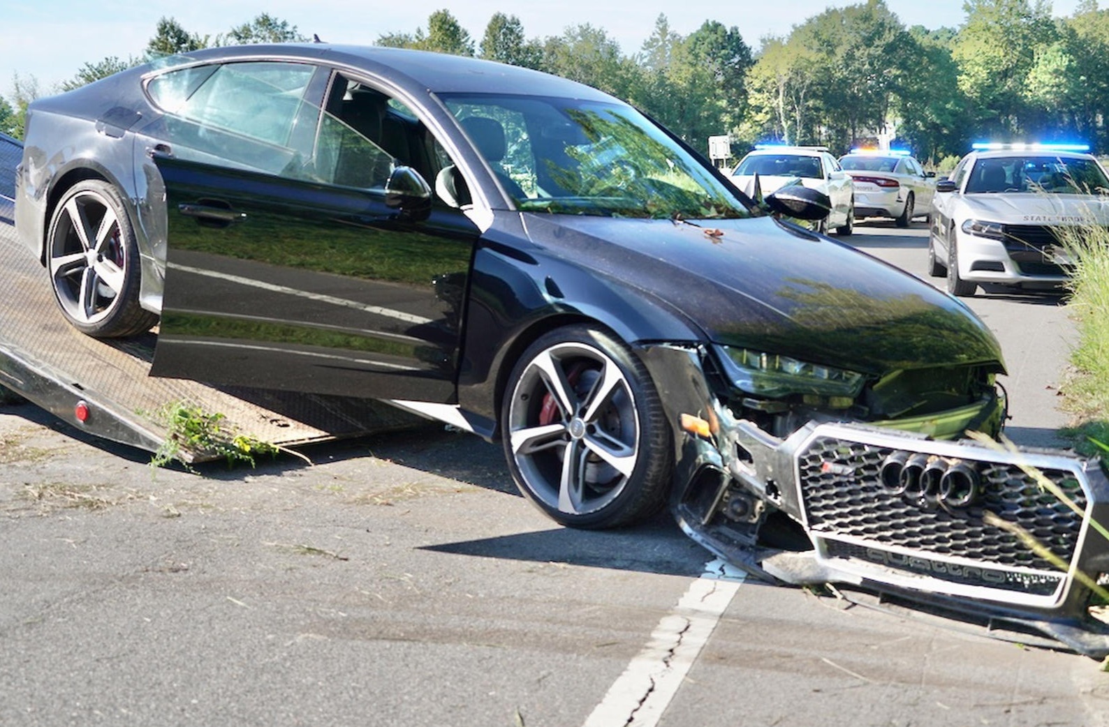 Canh sat My ruot duoi tai xe lai oto toc do 300 km/h hinh anh