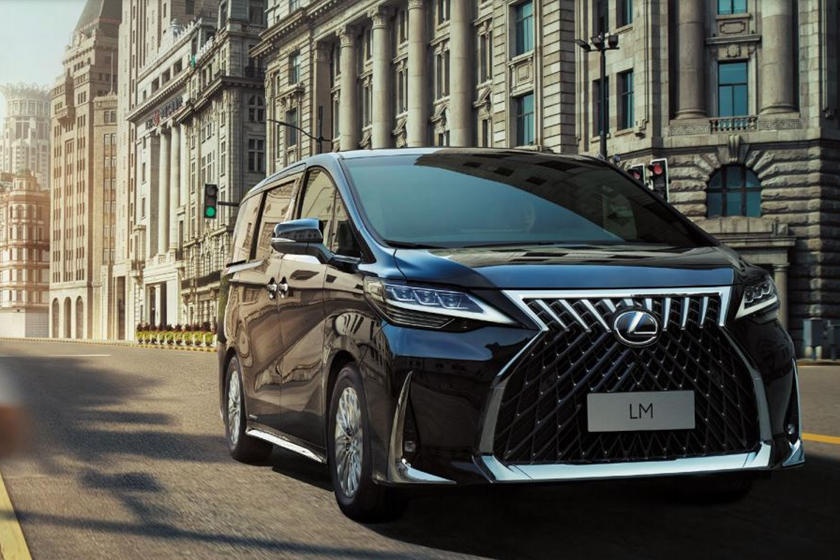 Lexus LM đắt ngang Bentley Flying Spur ảnh 5 Lexus LM dat ngang Bentley Flying Spur anh 5