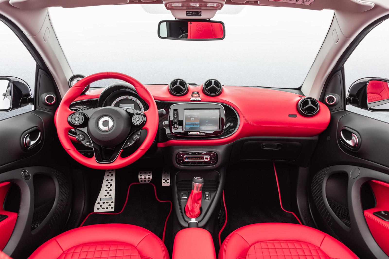 Brabus ra mat oto dien the thao chay pho anh 10