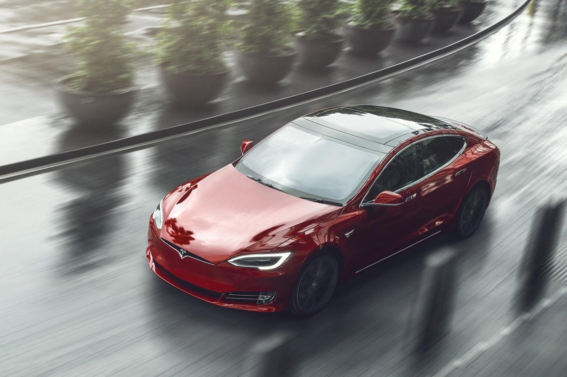 Tai xe ngu gat khi lai oto o toc do 160 km/h hinh anh