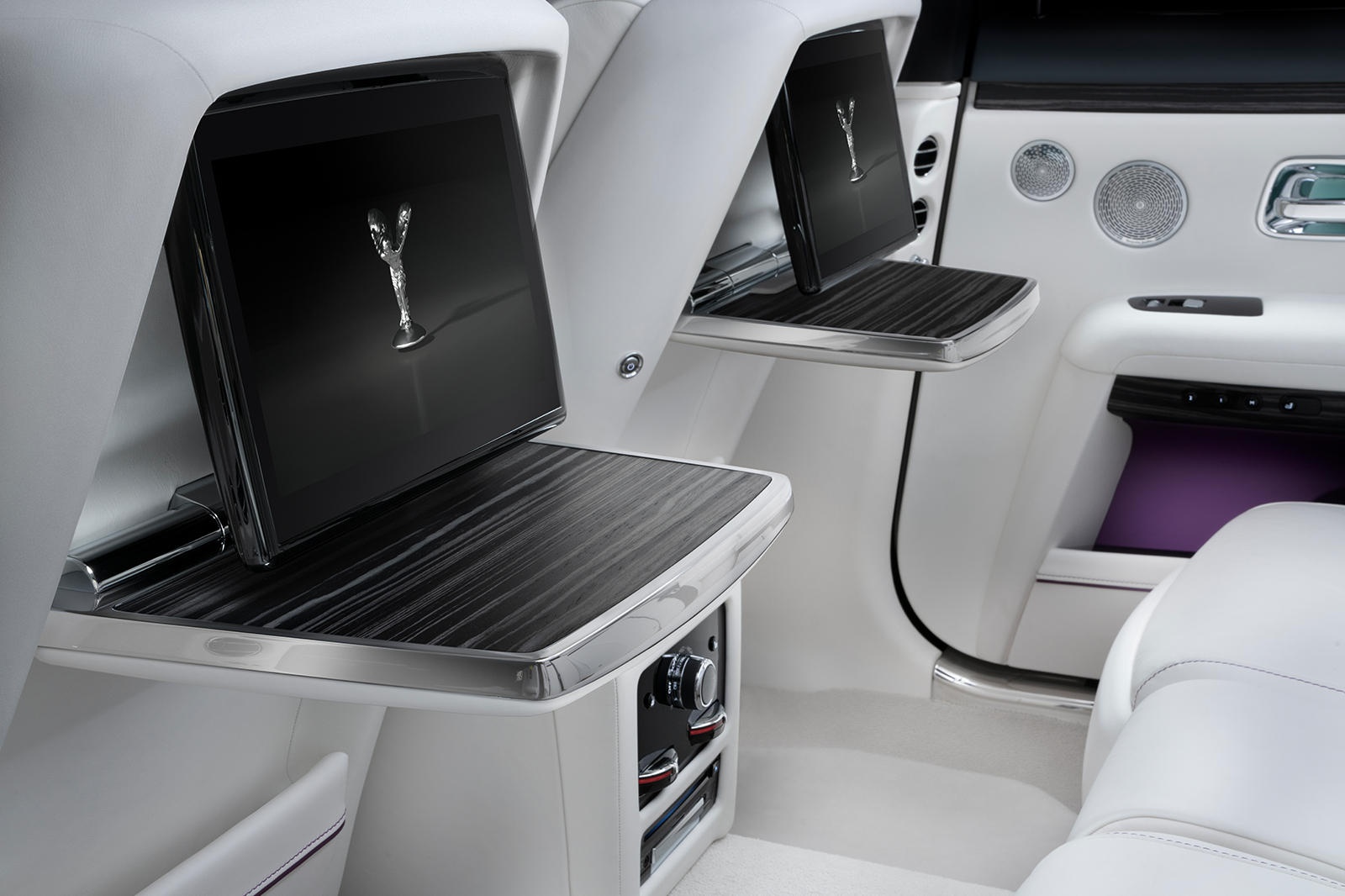 Rolls Royce ưu tiên sang trọng hơn công nghệ ảnh 8 Rolls Royce uu tien sang trong hon cong nghe anh 8
