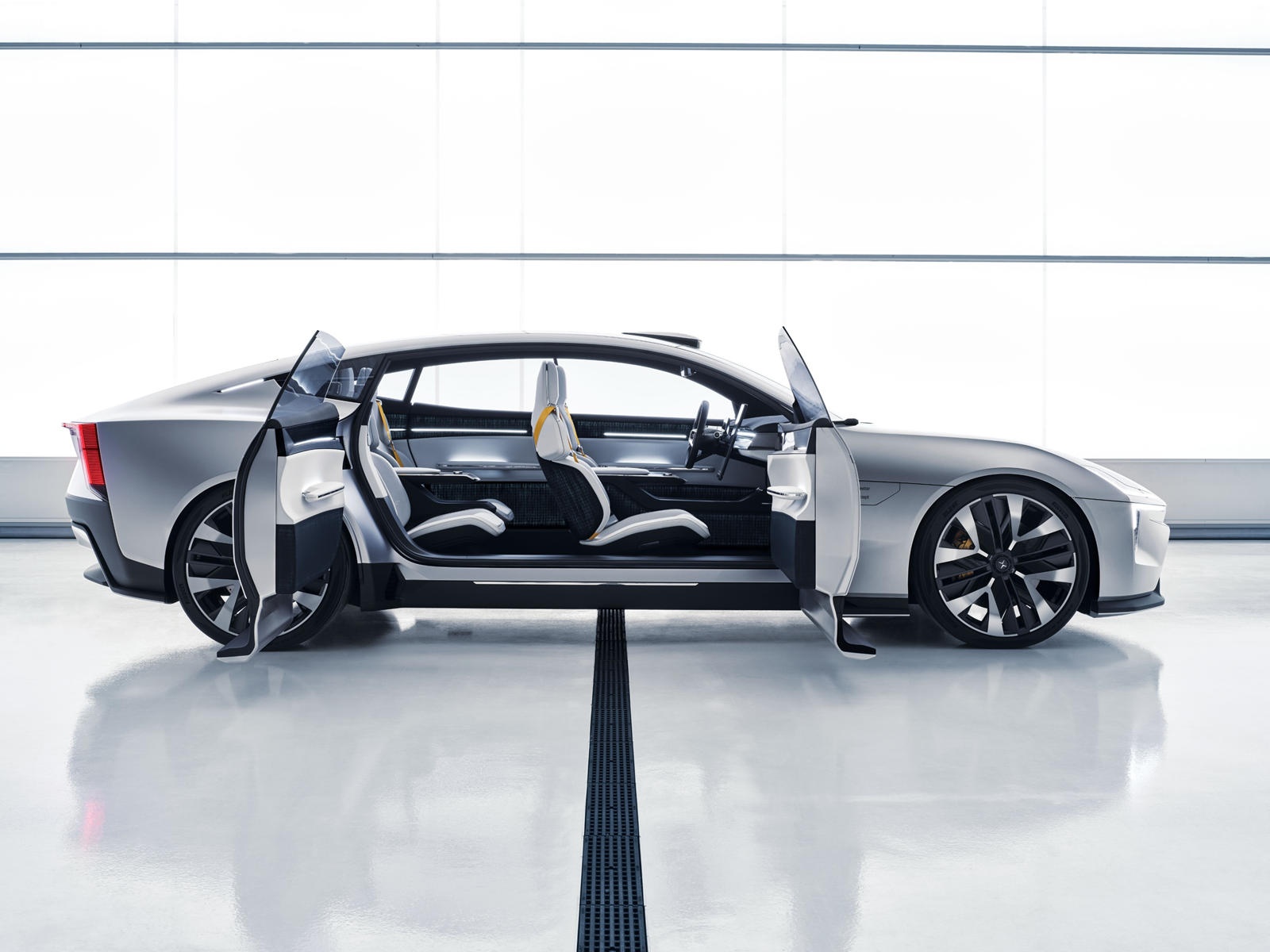 them doi thu canh tranh voi Tesla Model S anh 5