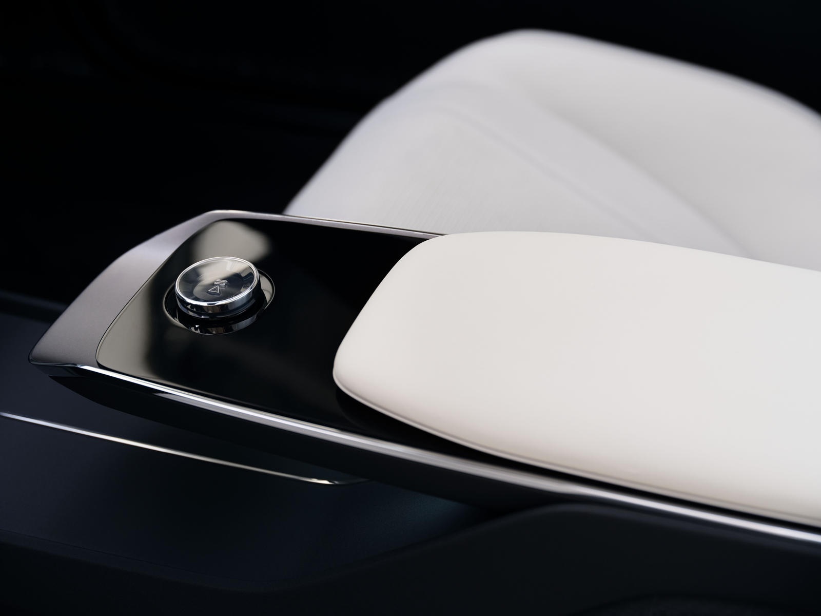 them doi thu canh tranh voi Tesla Model S anh 8