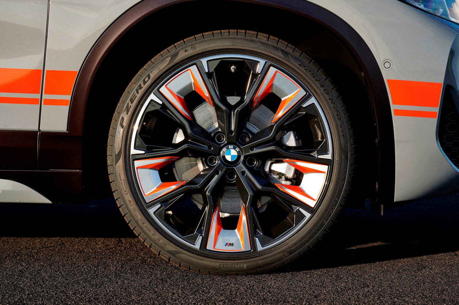 BMW ra phiên bản đặc biệt của X2  ảnh 9 BMW ra phien ban dac biet cua X2 anh 9
