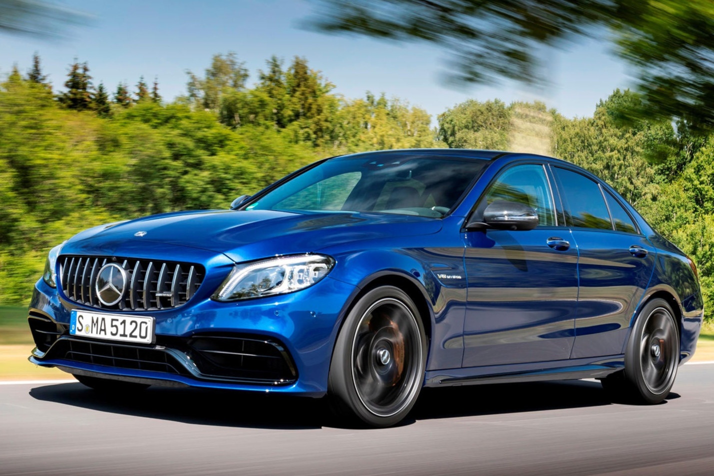 Mercedes he lo them thong tin ve AMG C63 2022 hinh anh