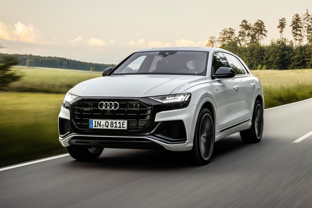 Bo doi Audi Q8 TFSIe Quattro duoc ra mat tai chau Au hinh anh