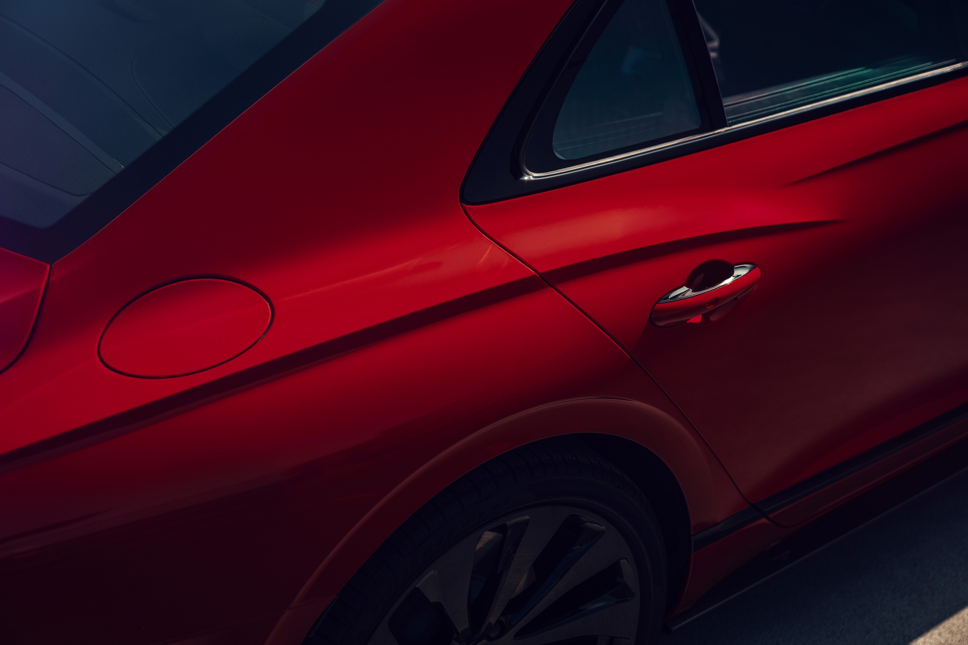 Bentley Flying Spur V8 mới lộ diện ảnh 12 Bentley Flying Spur V8 moi lo dien anh 12