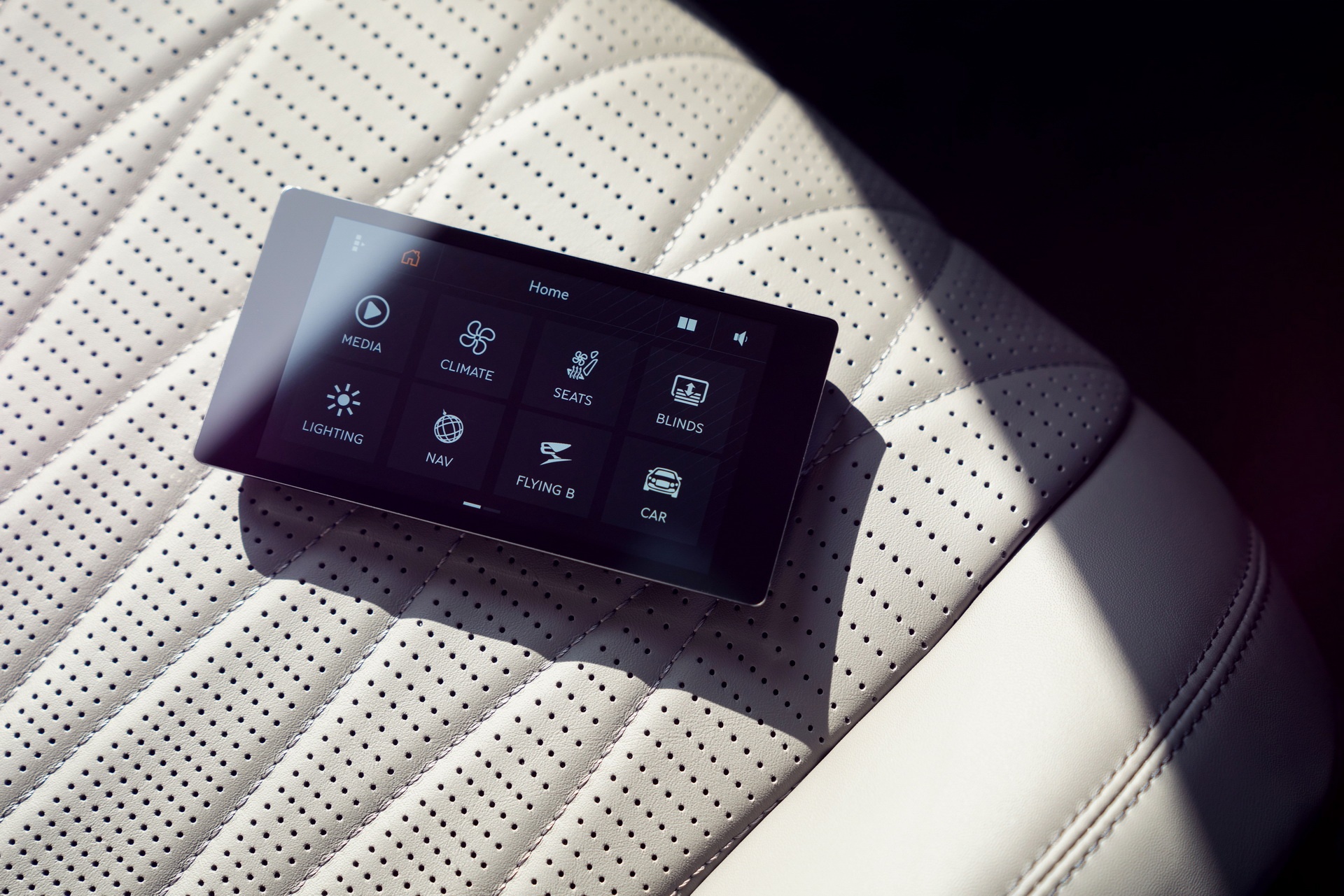 Bentley Flying Spur V8 mới lộ diện ảnh 17 Bentley Flying Spur V8 moi lo dien anh 17