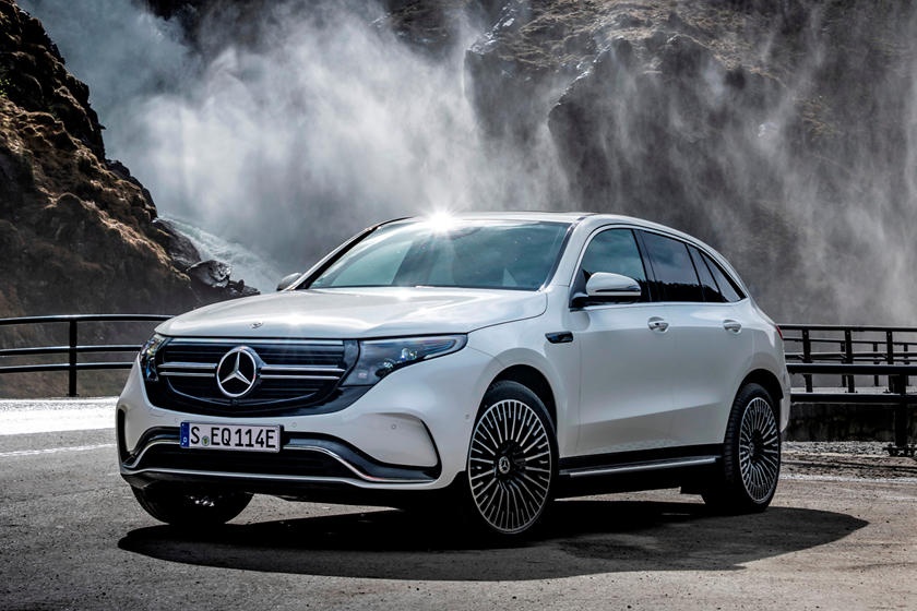 Mercedes gat hai doanh thu trong dai dich anh 1