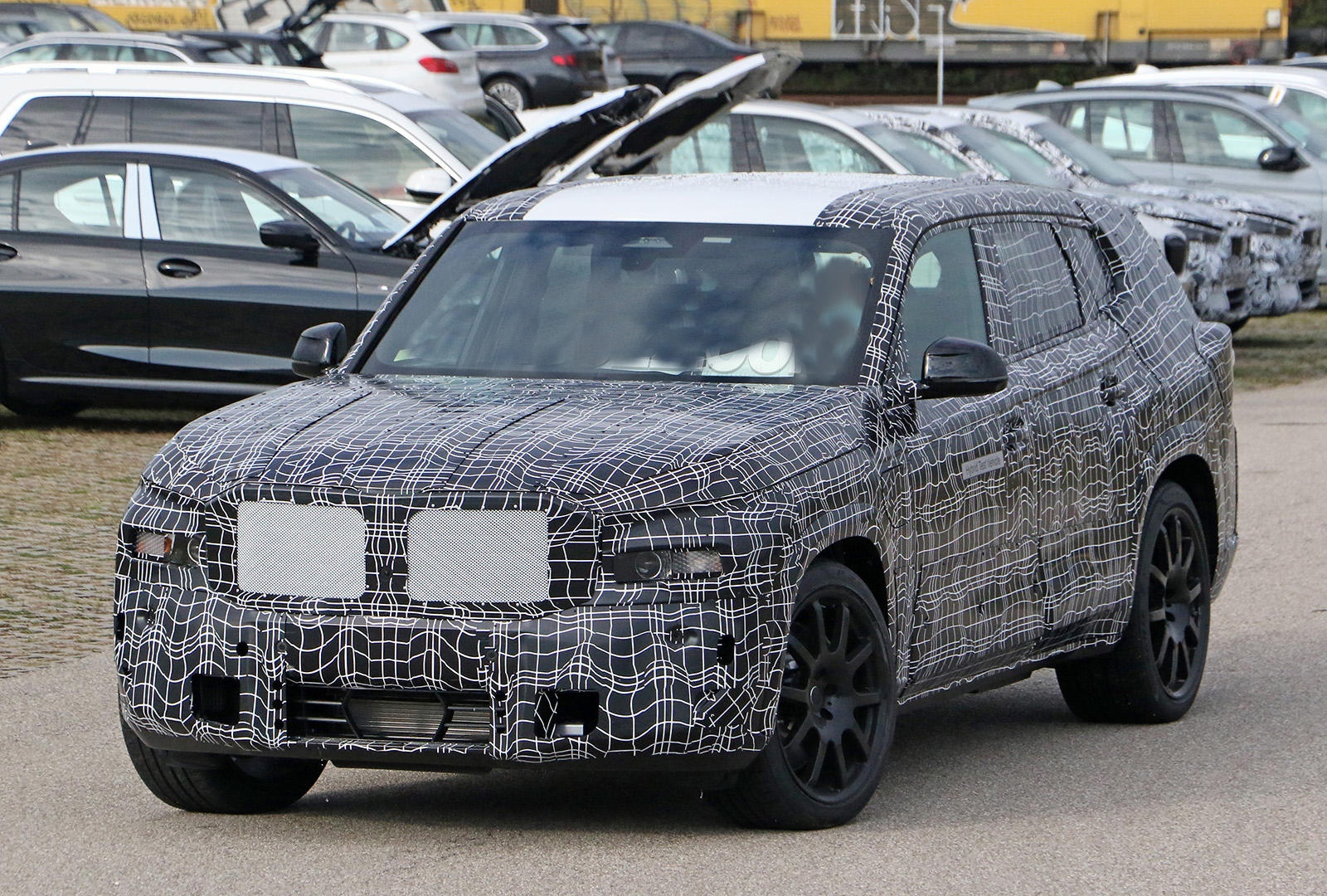 X8 M se la SUV manh nhat cua BMW anh 1