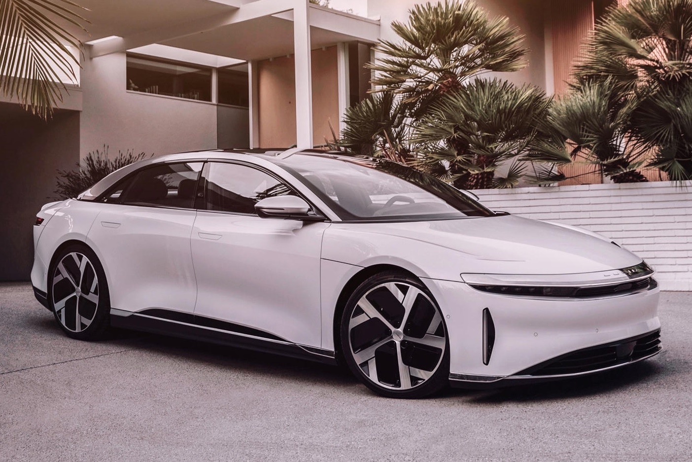 Lucid Air se canh tranh voi Mercedes-Benz S-Class hinh anh