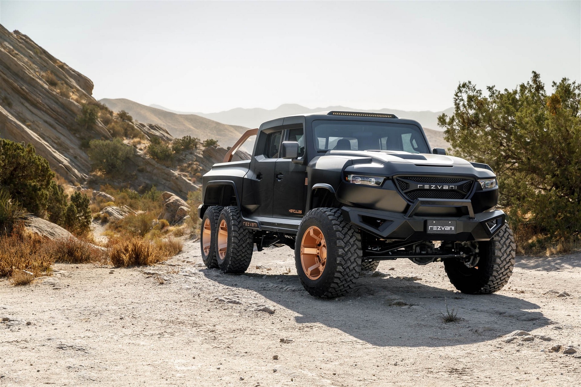 Rezvani Hercules 6×6 có giá bán gần nửa triệu USD ảnh 8 Rezvani Hercules 6×6 co gia ban gan nua trieu USD anh 8