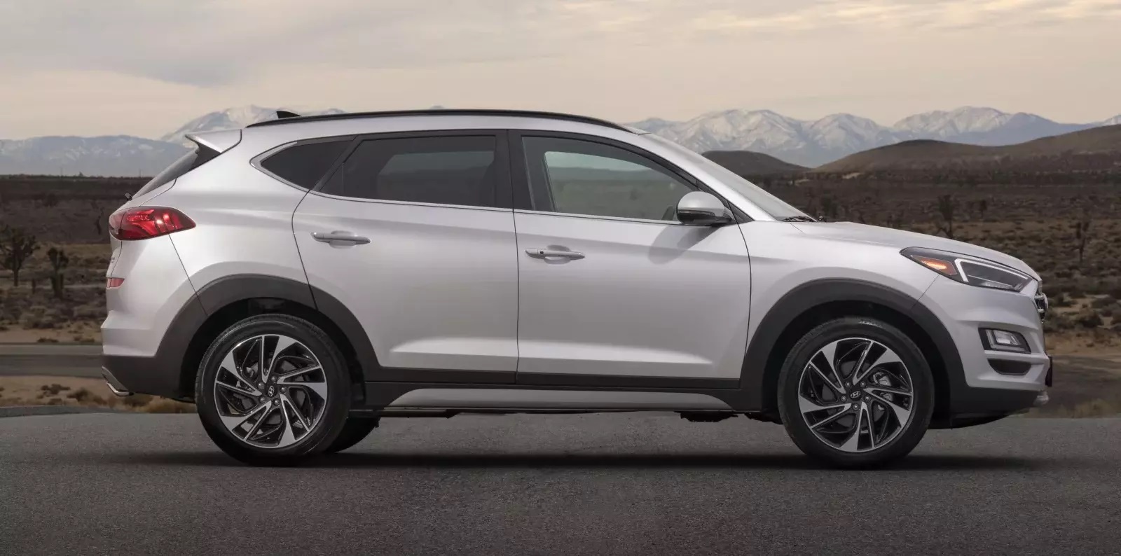 Tucson 2022 làm mới theo phong cách Đức ảnh 5 Tucson 2022 lam moi theo phong cach Duc anh 5