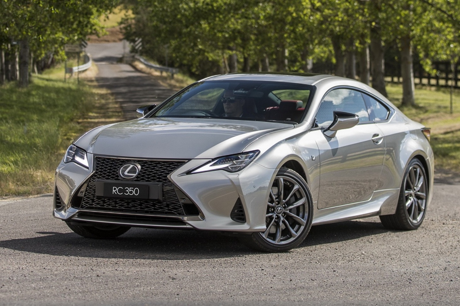 Lexus RC 2021 hap dan hon doi truoc nho loat cong nghe moi hinh anh
