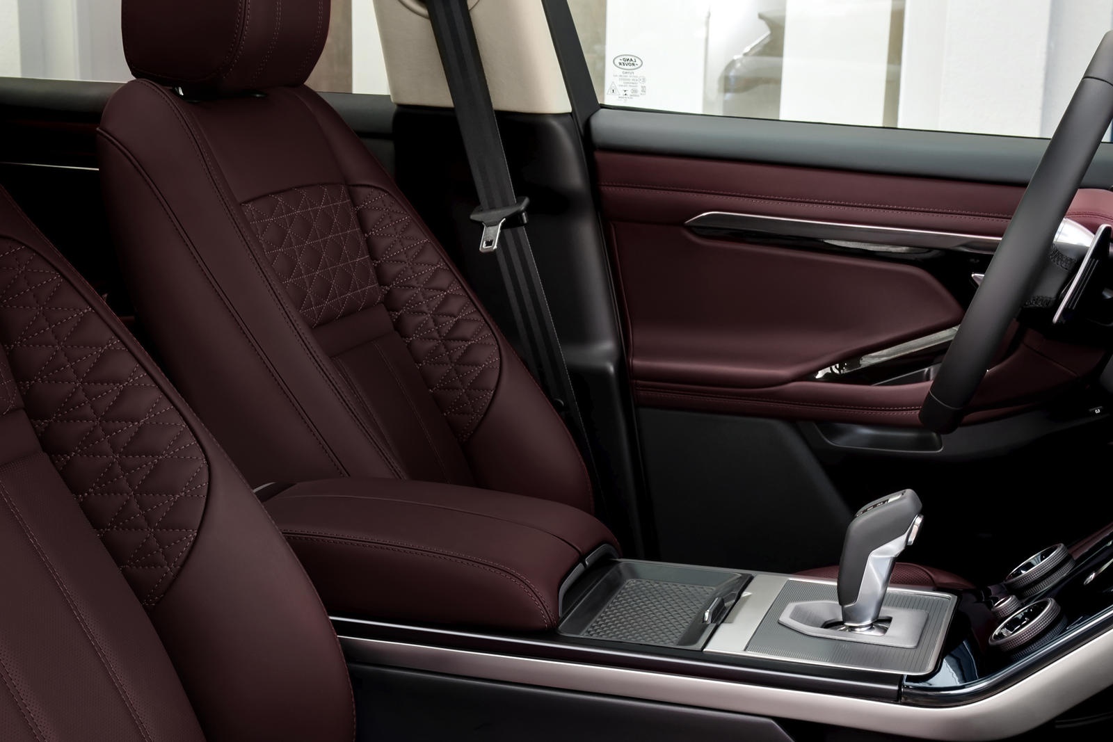 Range Rover Evoque 2021 được nâng cấp những gì ảnh 14 Range Rover Evoque 2021 duoc nang cap nhung gi anh 14