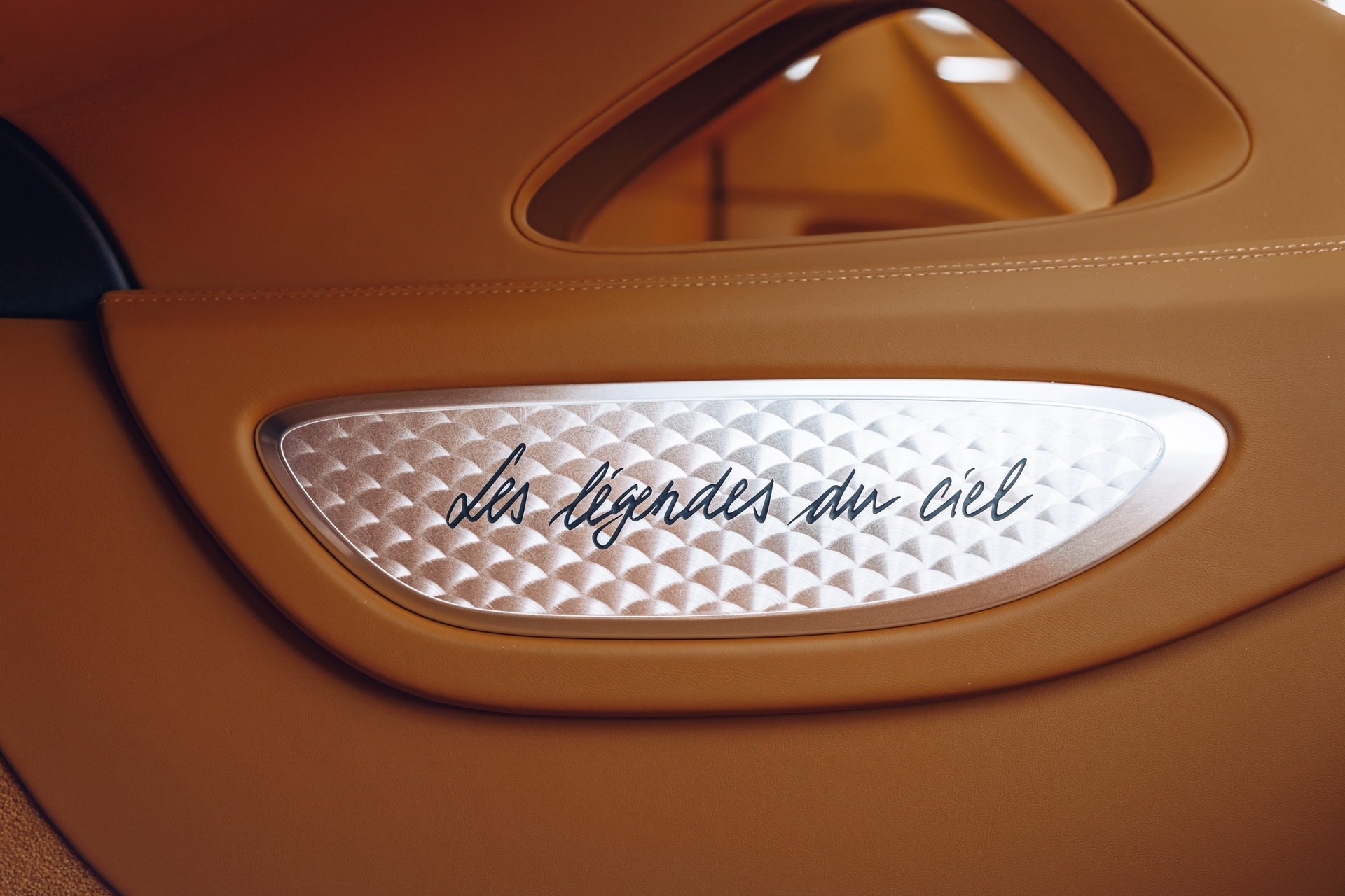 sieu xe moi cua Bugatti chi san xuat 20 chiec anh 16