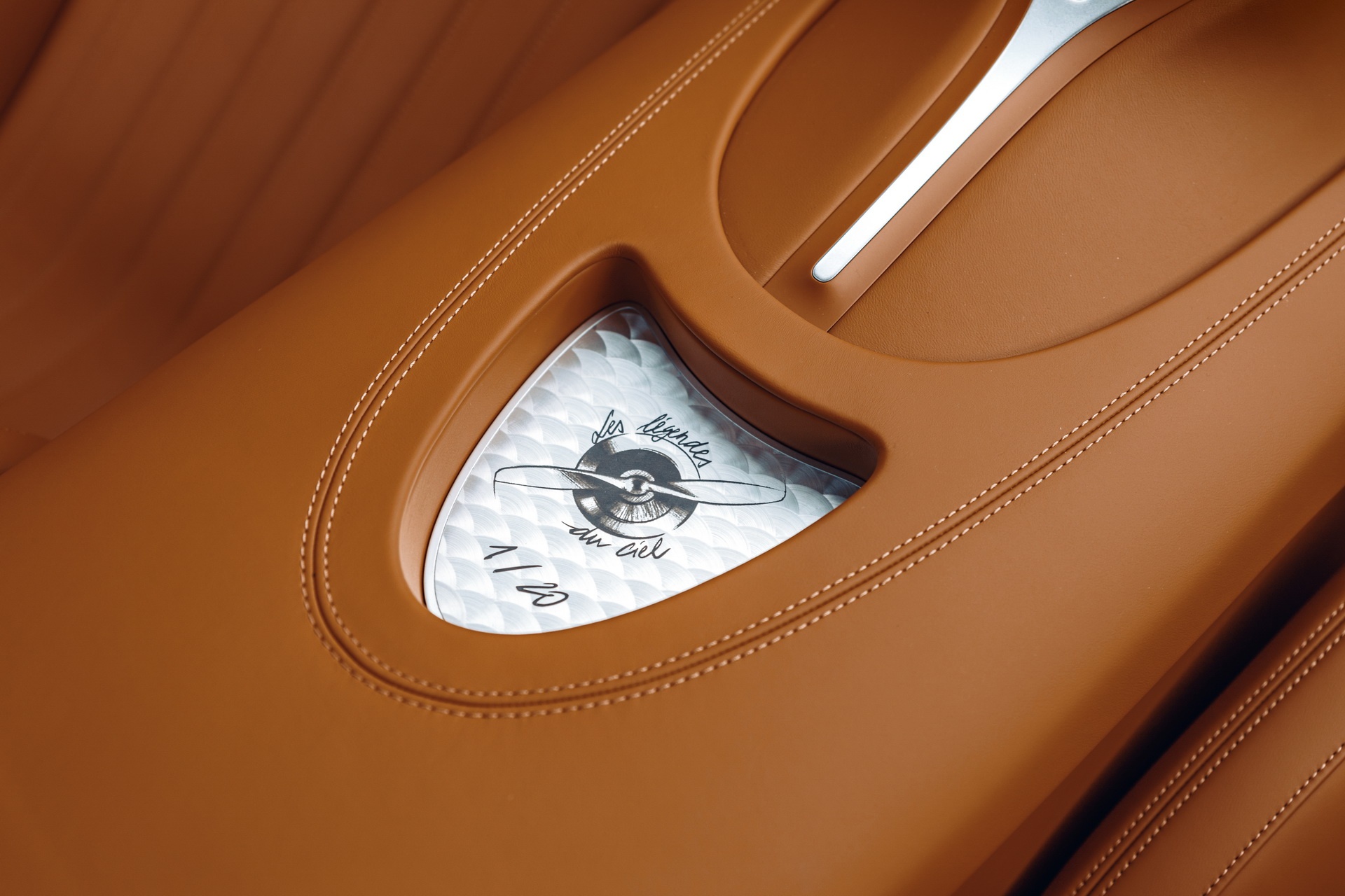 sieu xe moi cua Bugatti chi san xuat 20 chiec anh 17