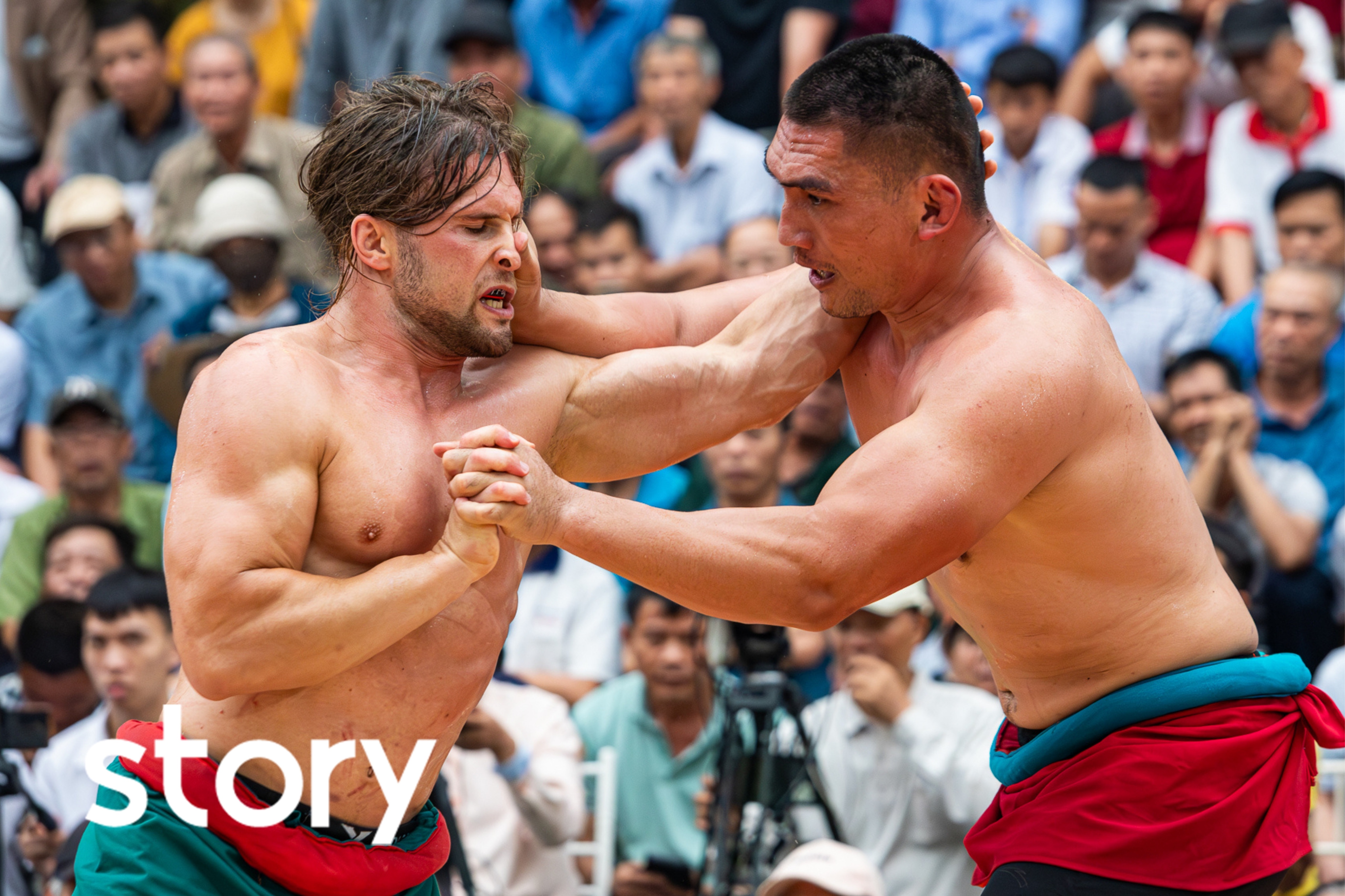 12 hiep dau kich tinh cua 'Than Sam' Zakhar va Hieu Khong Lo hinh anh