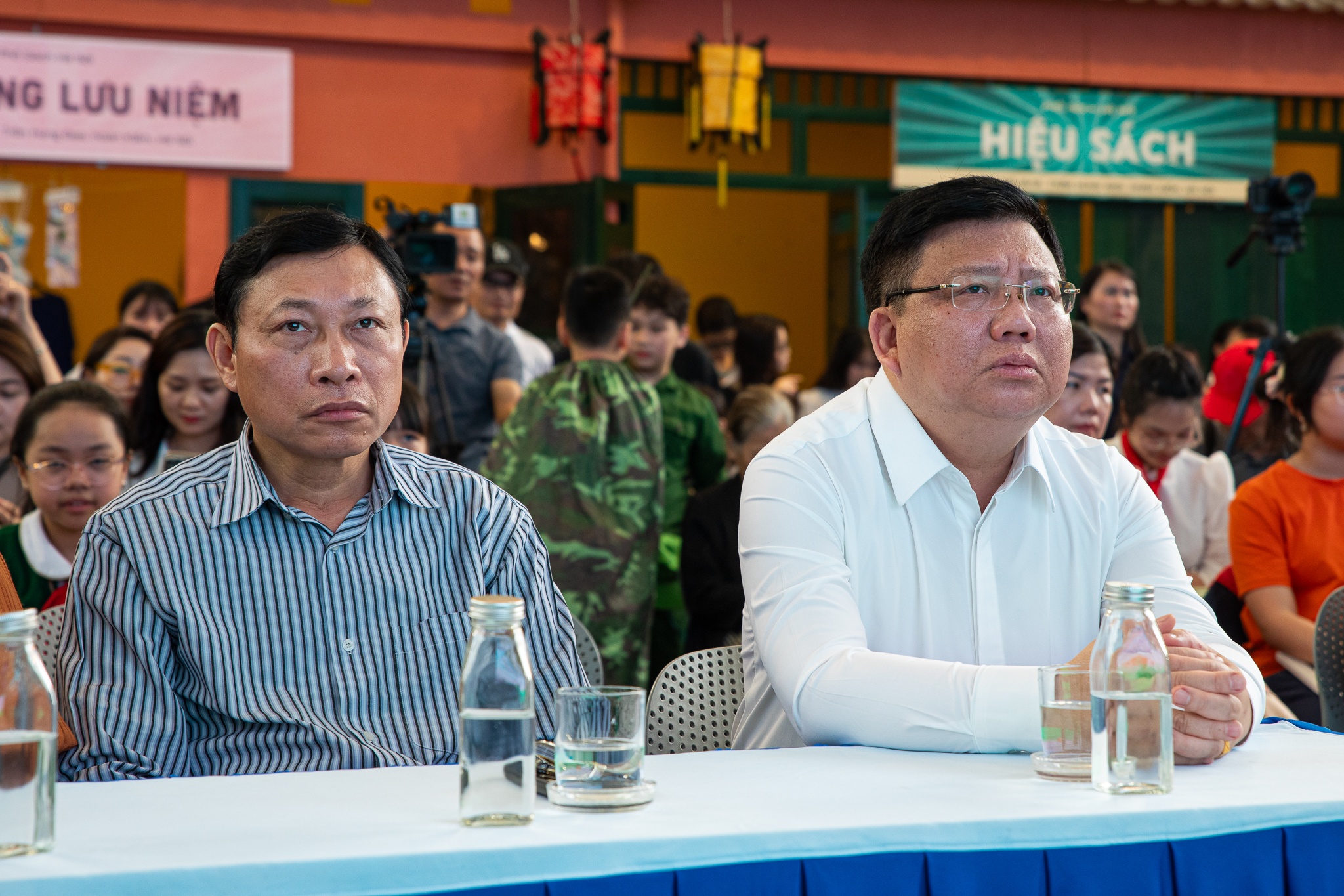 hoi sach tai ha noi anh 2