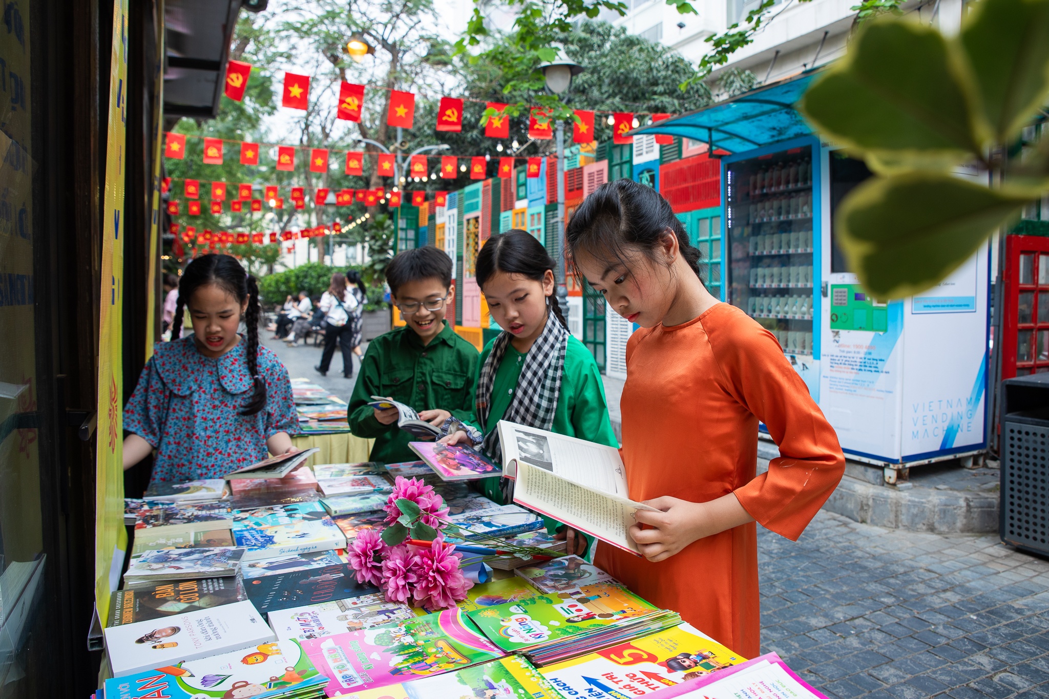 hoi sach tai ha noi anh 9