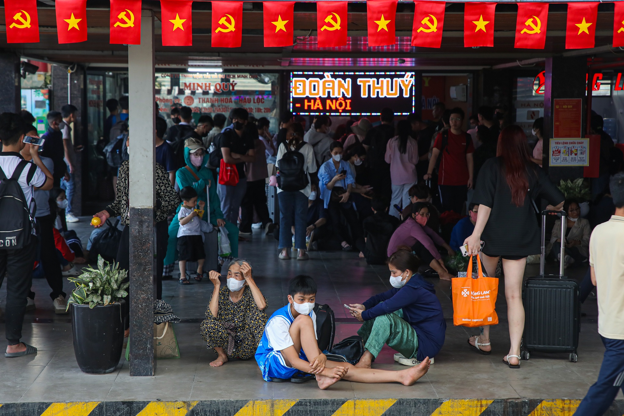 tắc đường về nghỉ lễ ảnh 15 tac duong ve nghi le anh 15