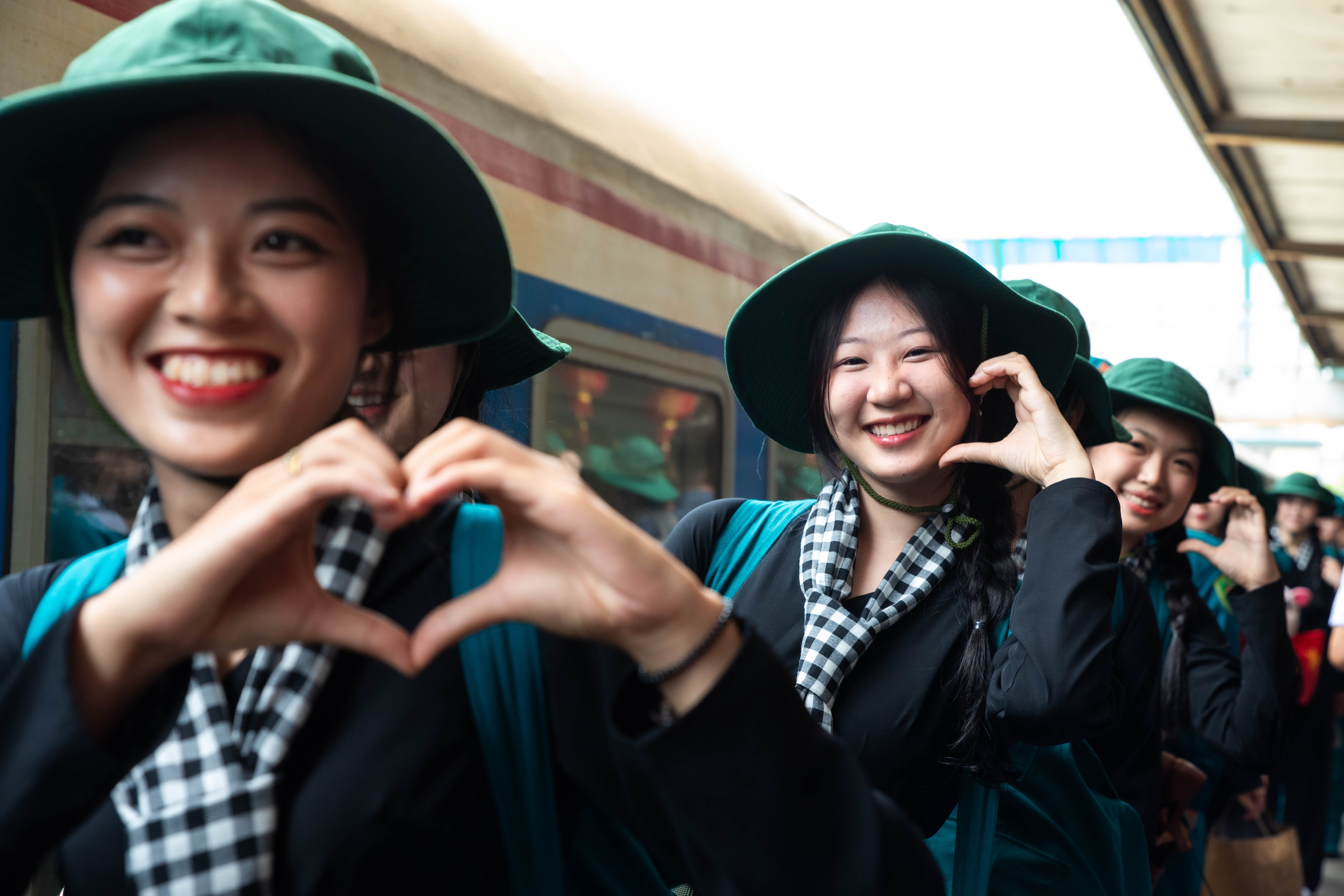 Cac nu chien si rang ro den Ha Noi tap luyen cho dieu binh ngay 2/9 hinh anh