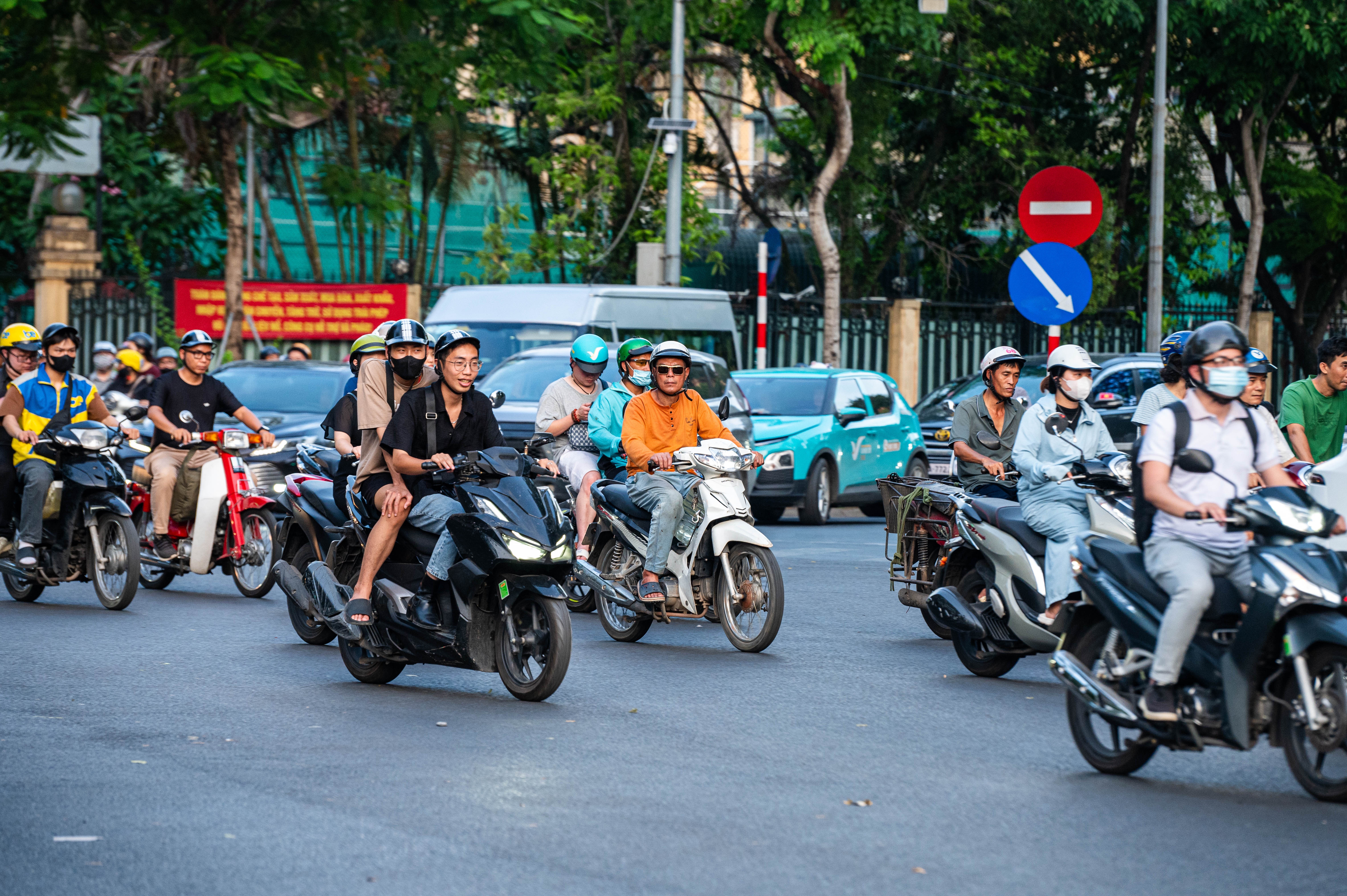 vanh dai 1 cam xe anh 6