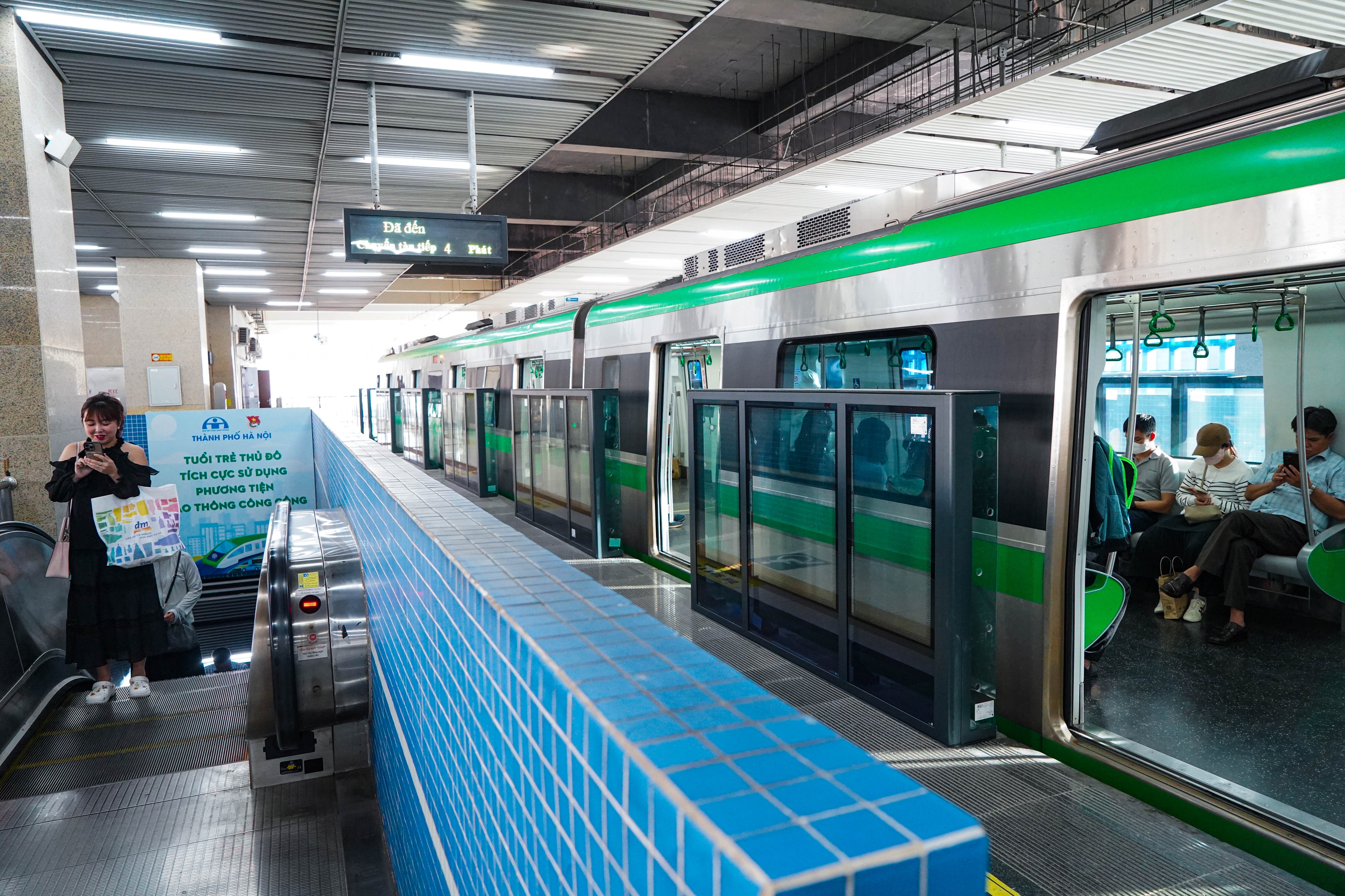 vanh dai 1 cam xe anh 15