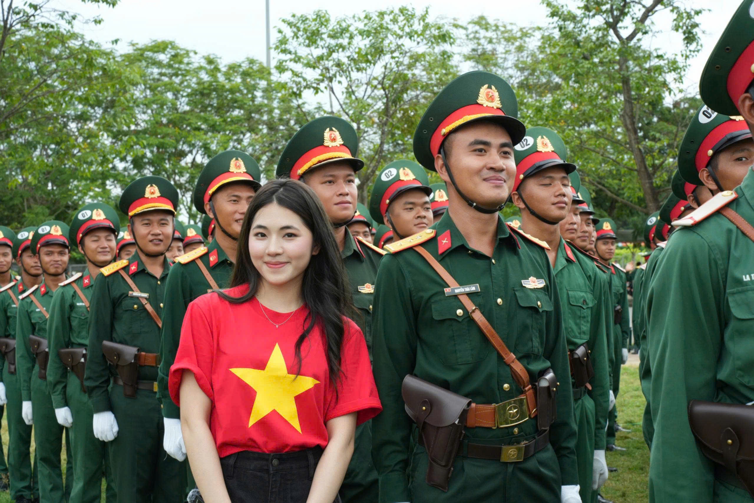 Bo tui bi kip di xem hop luyen tai Lang Van hoa cac dan toc Viet Nam hinh anh