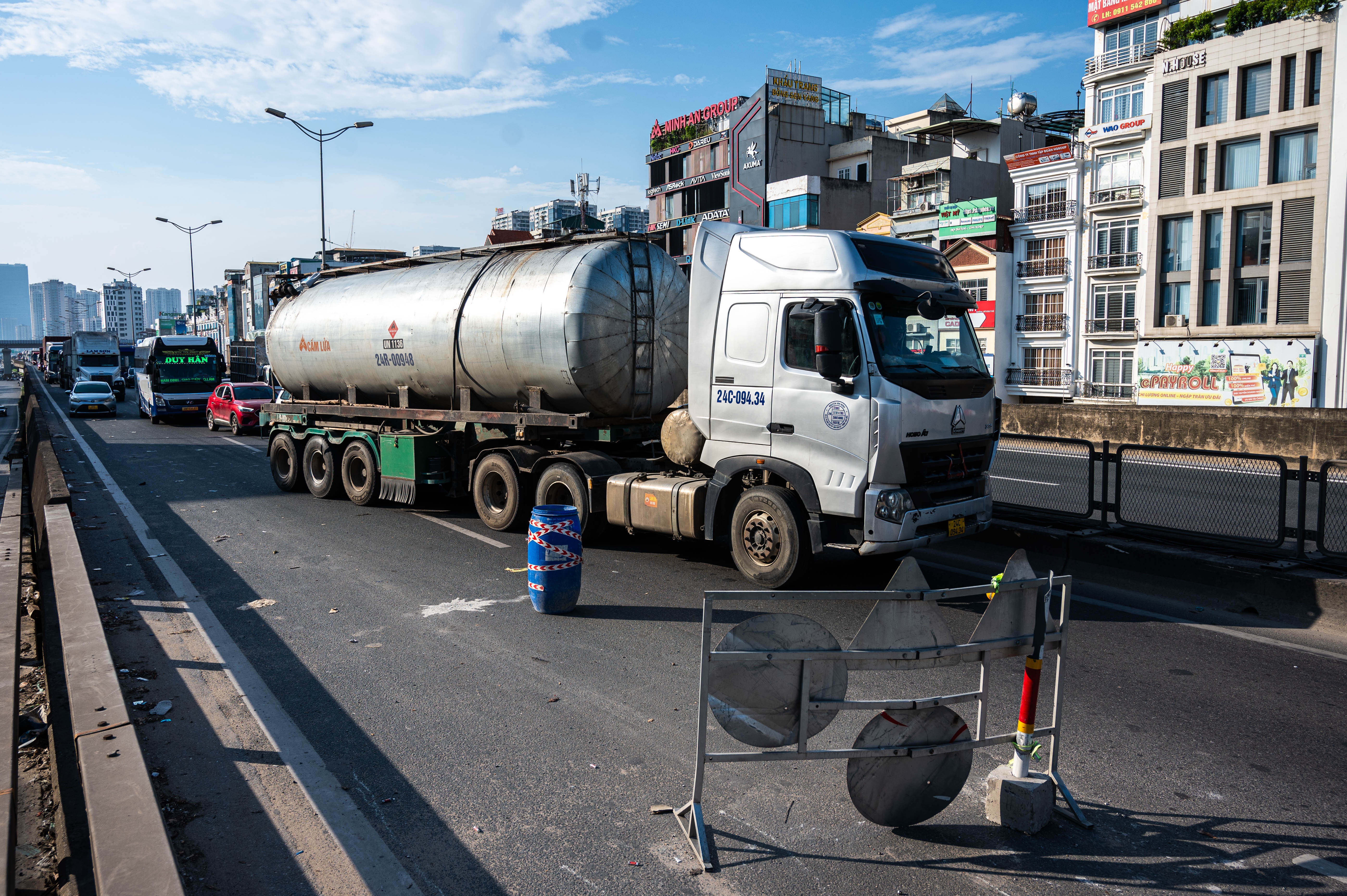 un tac vanh dai 3 anh 7