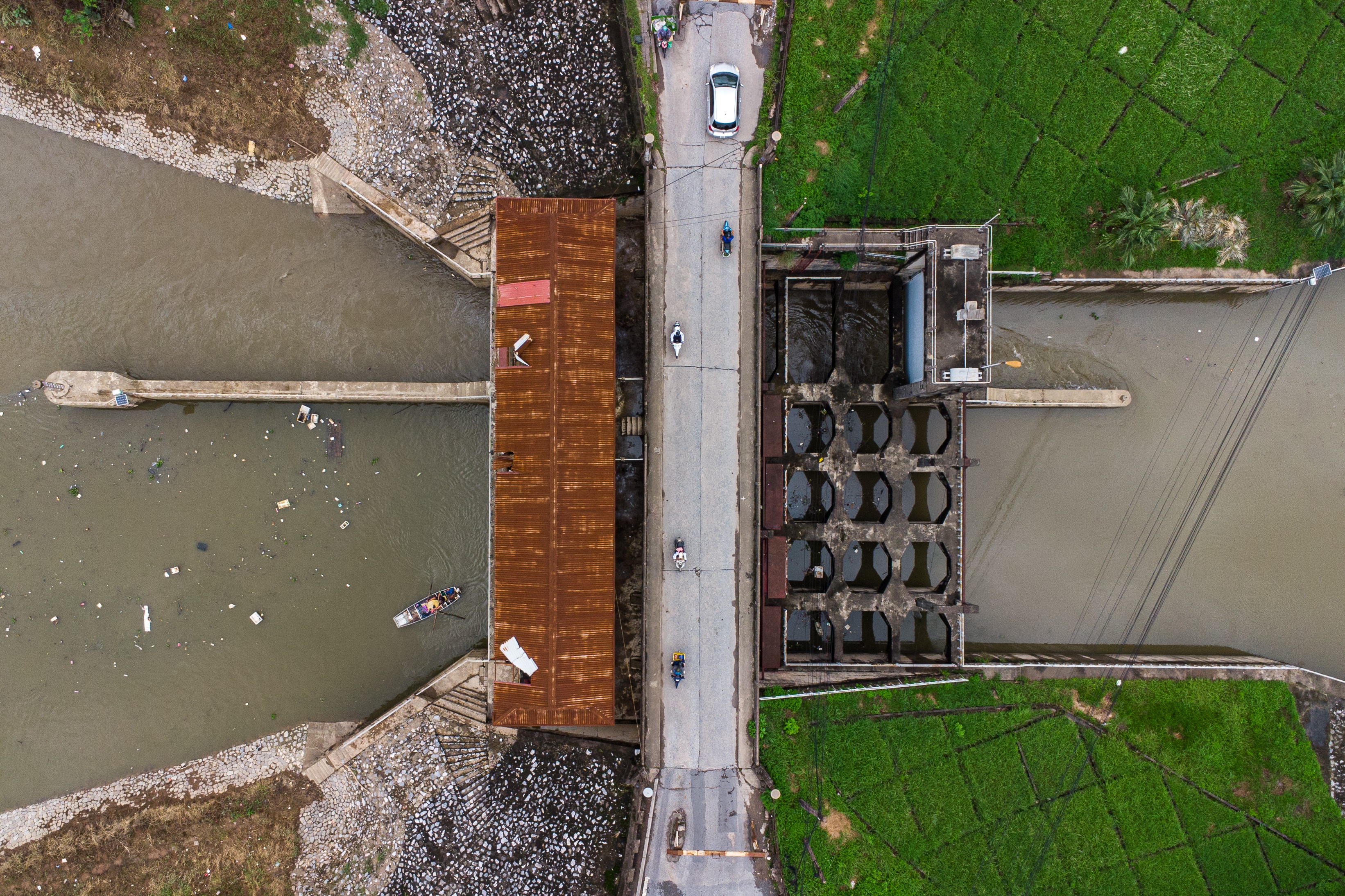 tram bom de tieu ung anh 4