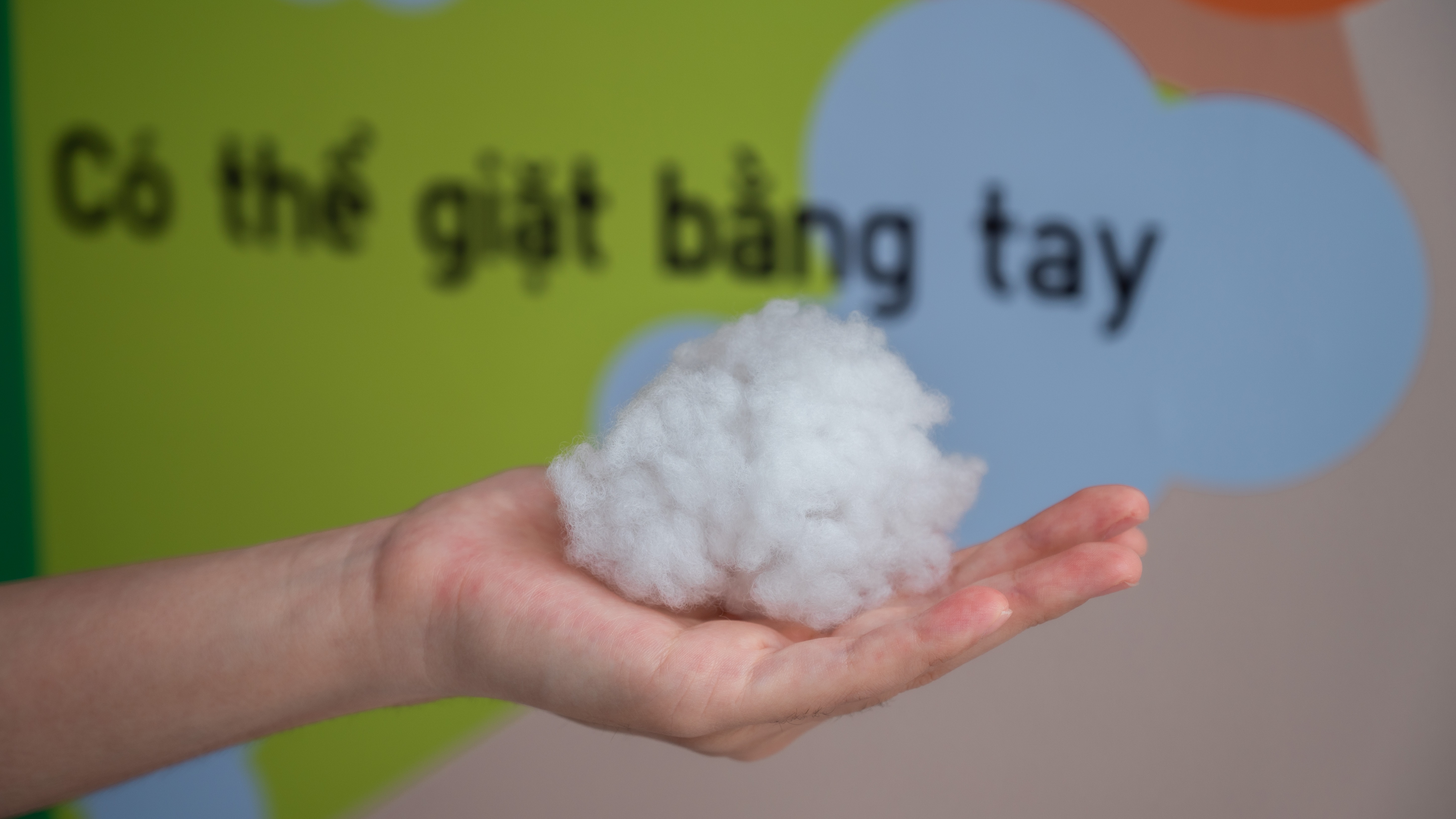 ao giu am Uniqlo,  HEATTECH,  PUFFTECH,  mac am khong nang,  cong nghe giu nhiet,  thoi trang Ha Noi anh 7