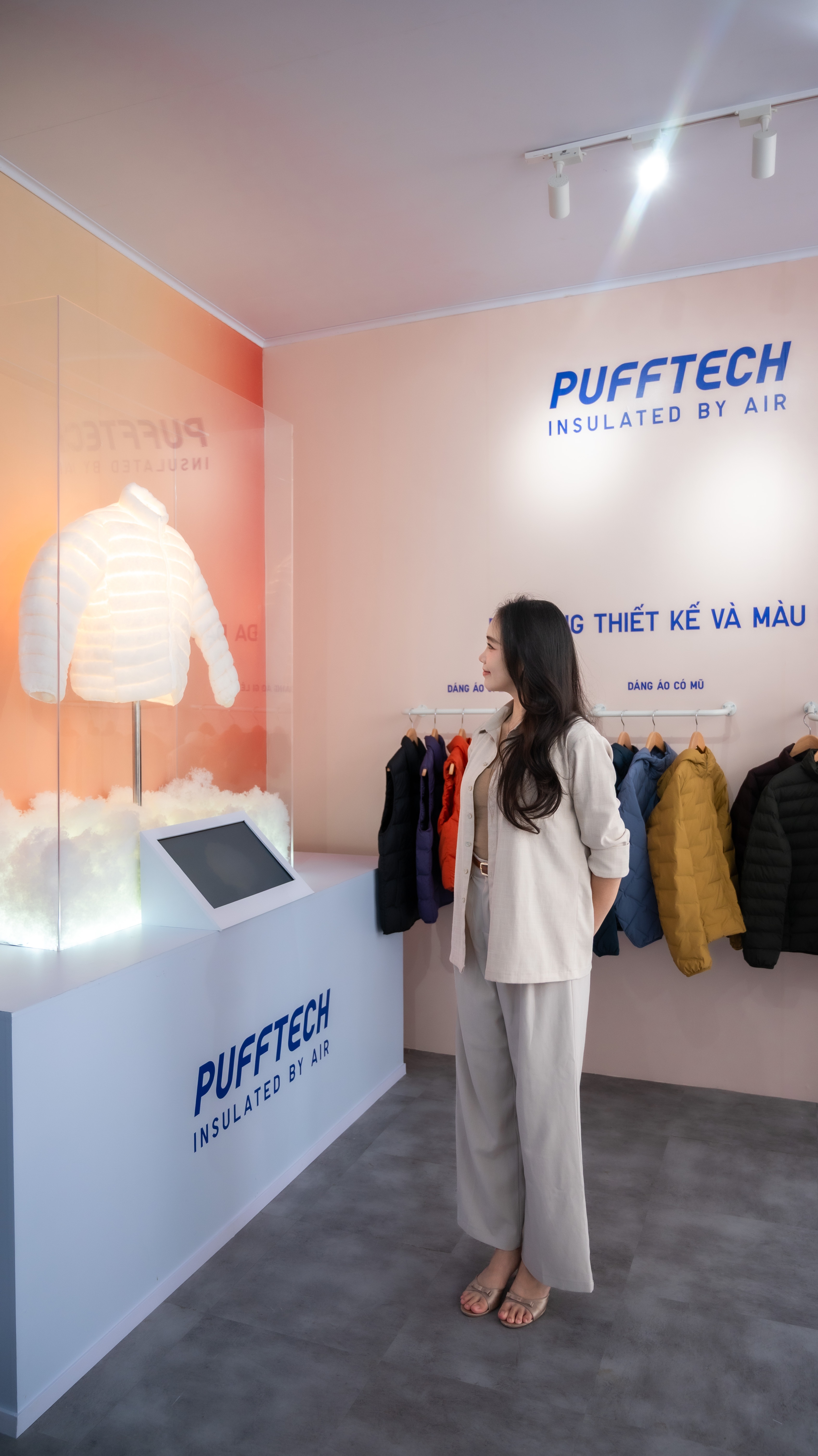 ao giu am Uniqlo,  HEATTECH,  PUFFTECH,  mac am khong nang,  cong nghe giu nhiet,  thoi trang Ha Noi anh 10