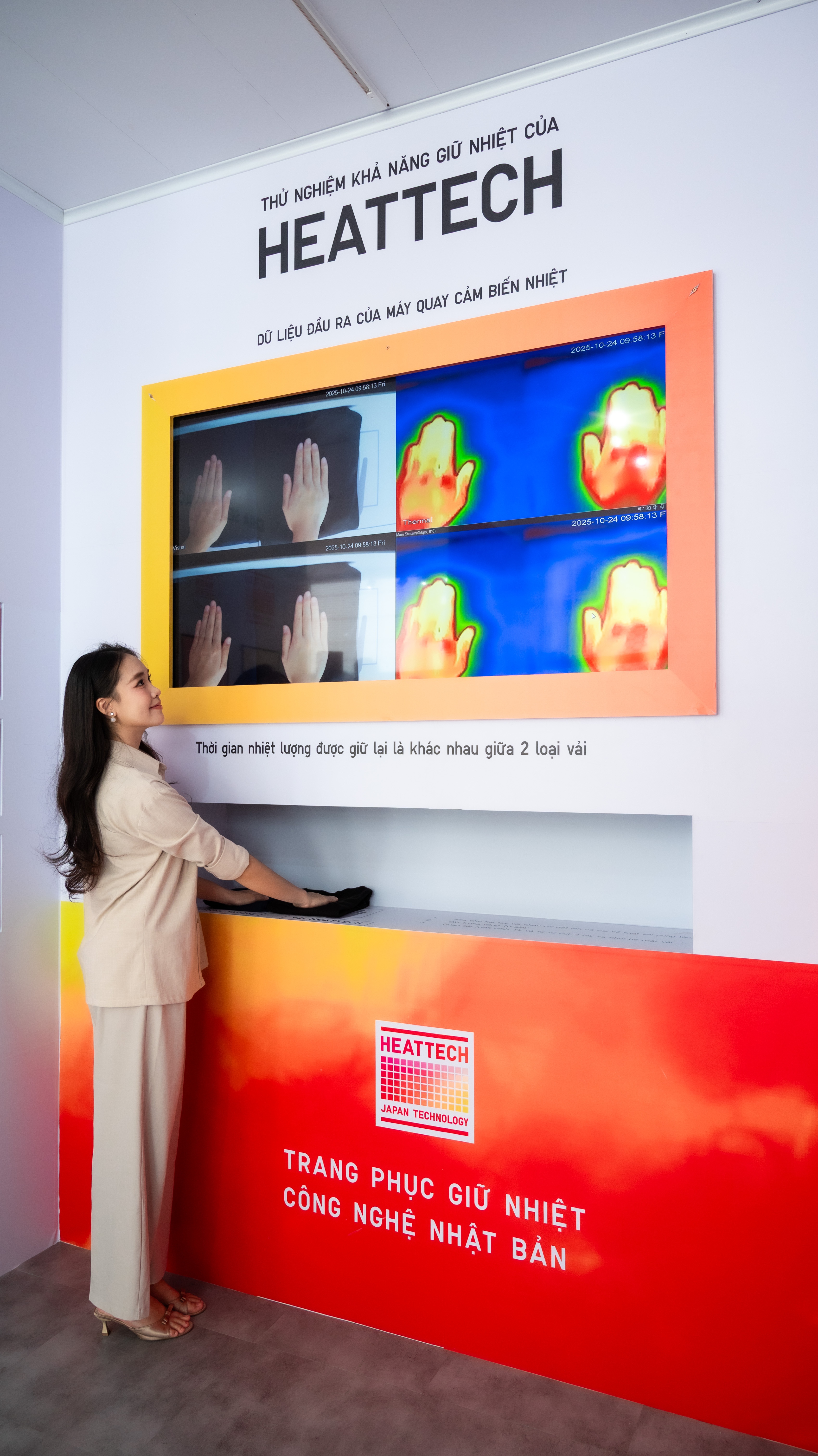 ao giu am Uniqlo,  HEATTECH,  PUFFTECH,  mac am khong nang,  cong nghe giu nhiet,  thoi trang Ha Noi anh 16