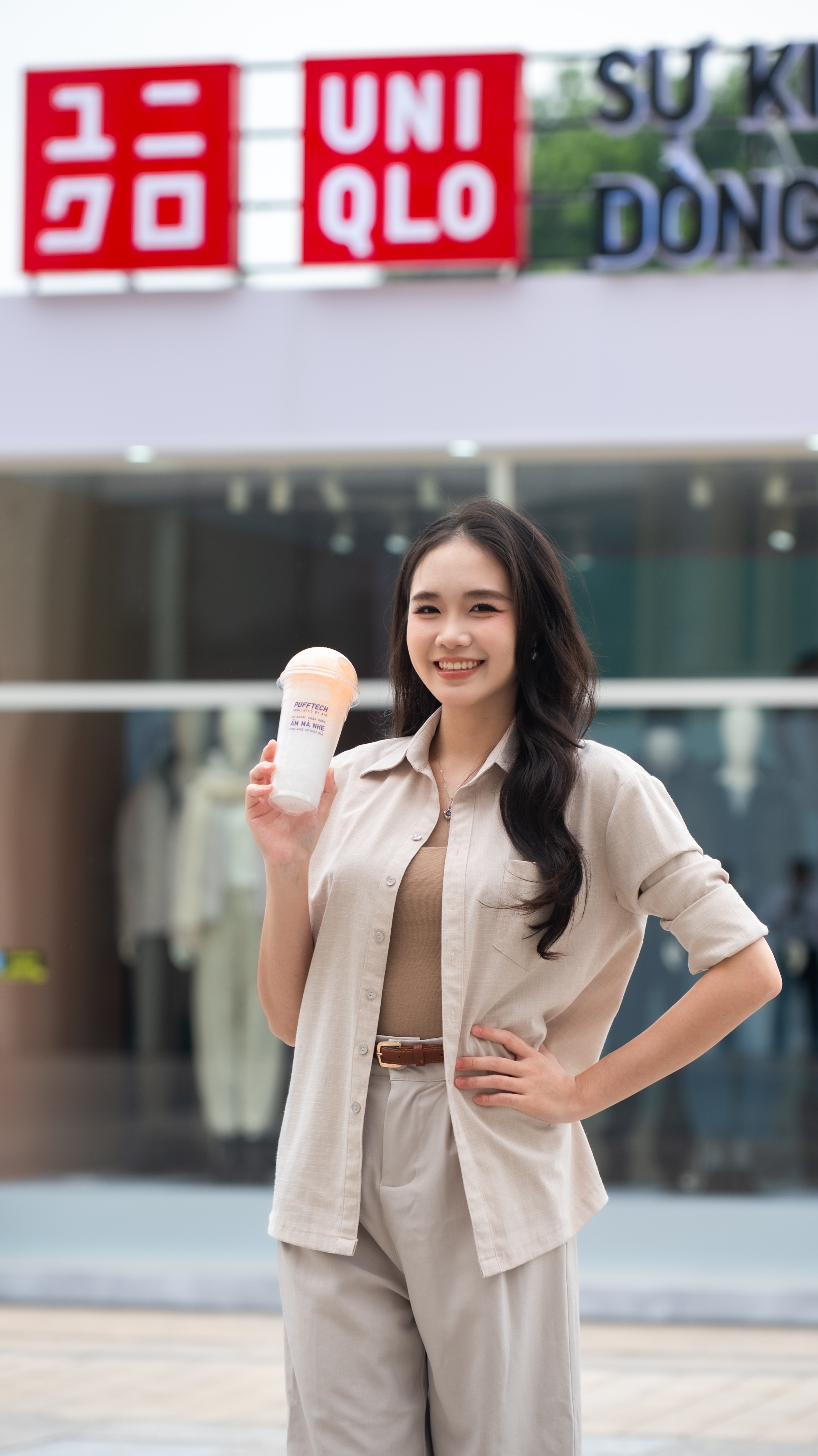 ao giu am Uniqlo,  HEATTECH,  PUFFTECH,  mac am khong nang,  cong nghe giu nhiet,  thoi trang Ha Noi anh 4