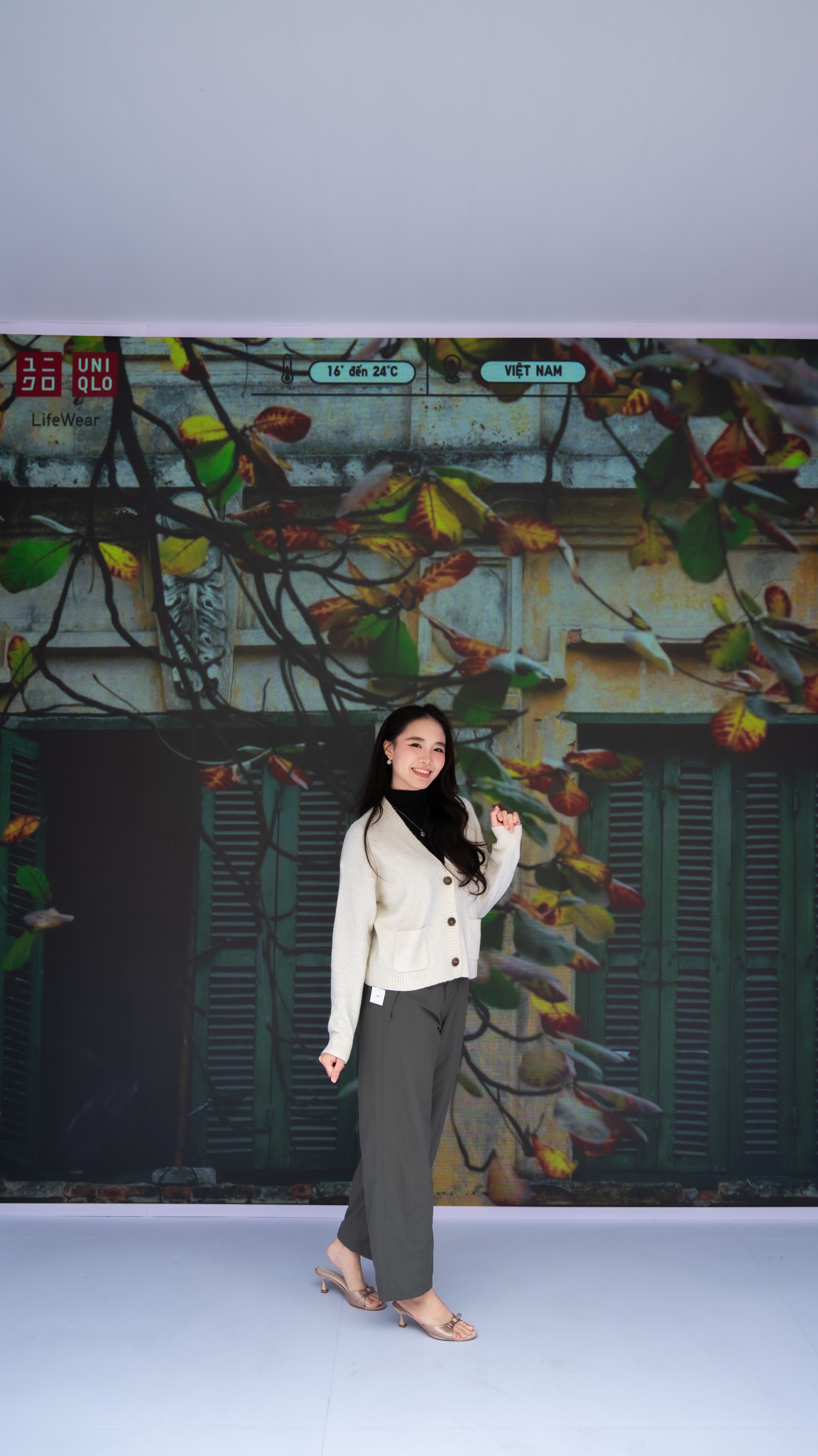 ao giu am Uniqlo,  HEATTECH,  PUFFTECH,  mac am khong nang,  cong nghe giu nhiet,  thoi trang Ha Noi anh 26