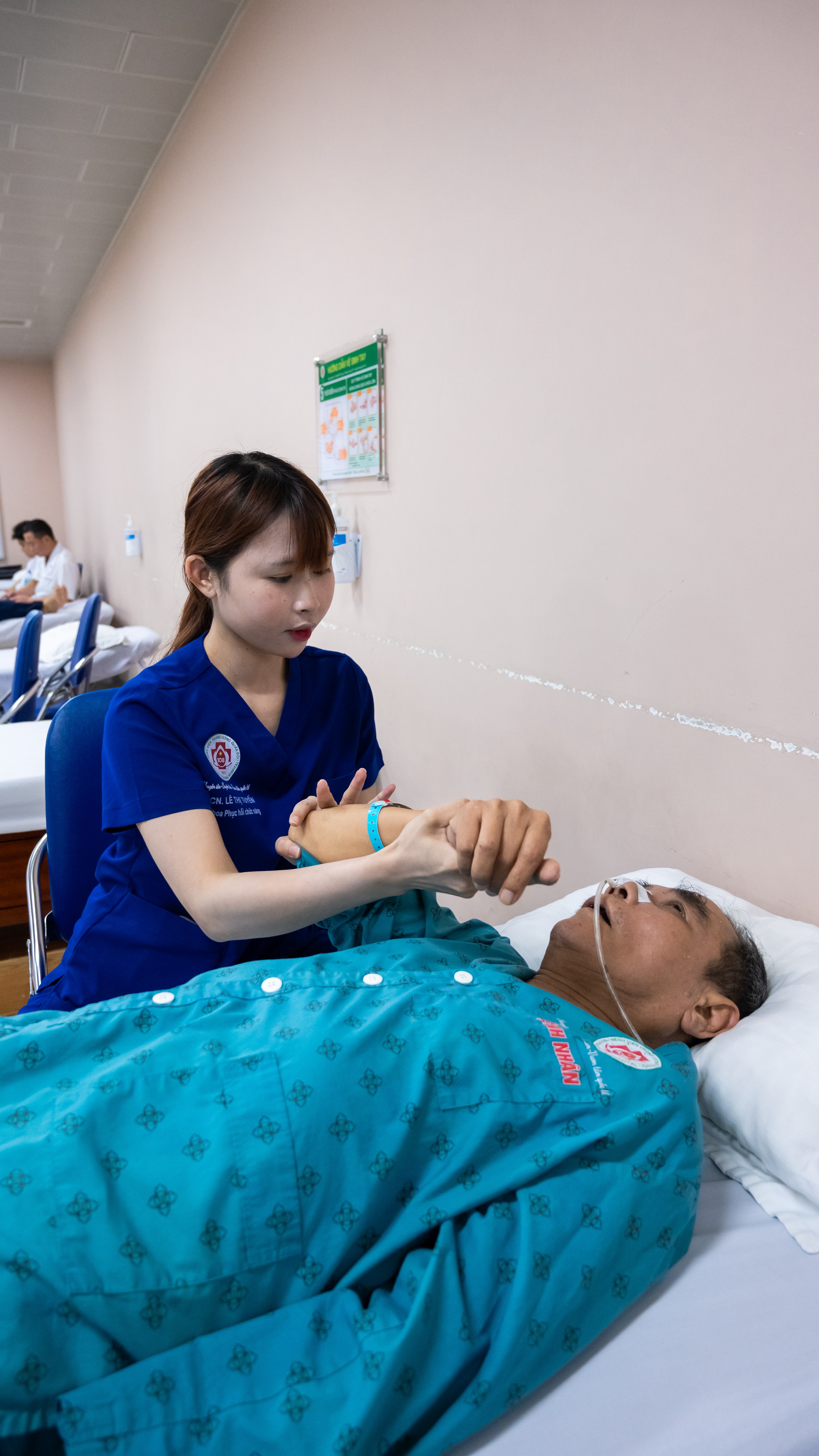 trong phong can thiep nao anh 34