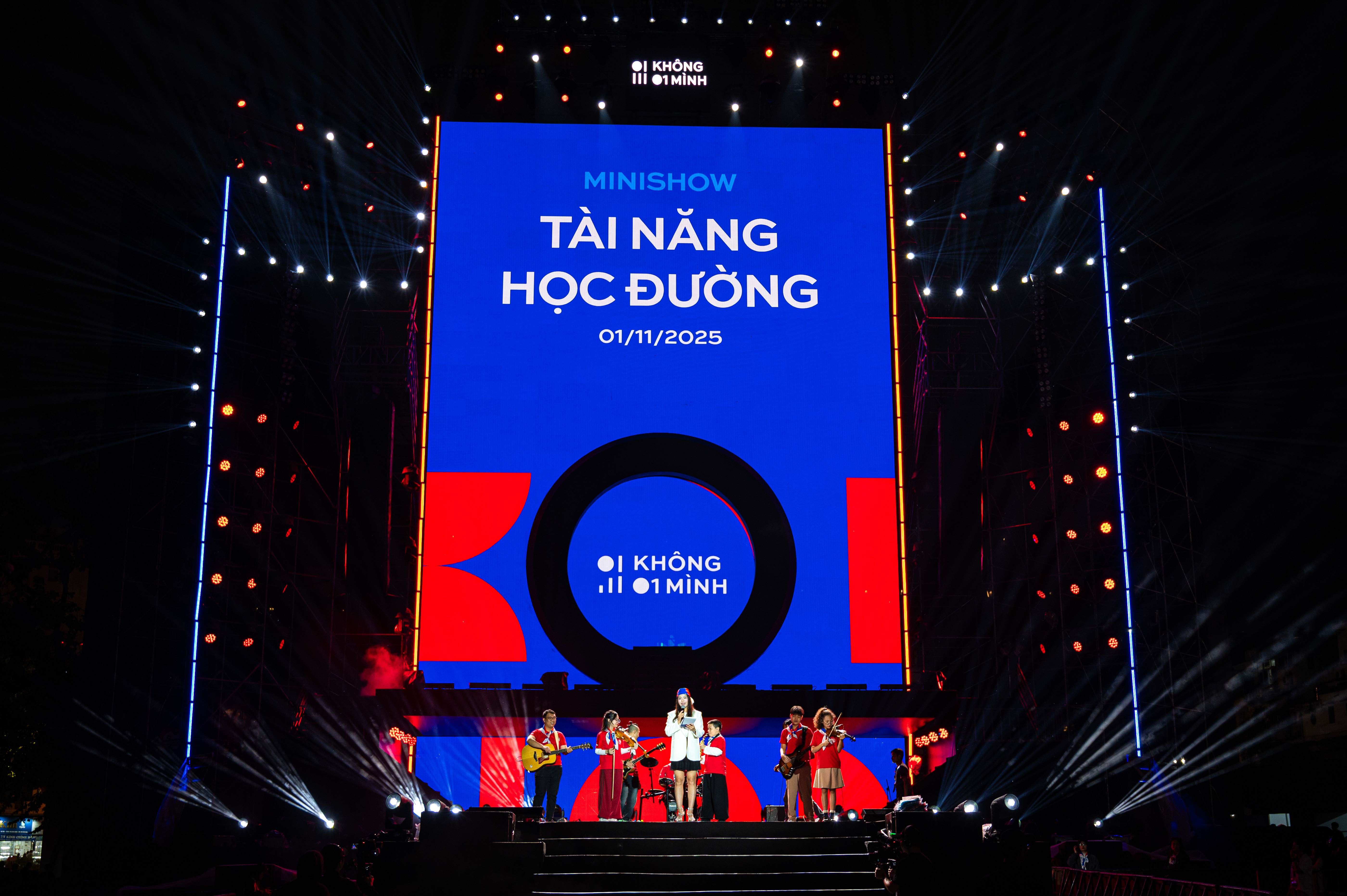 chien dich khong mot minh anh 1