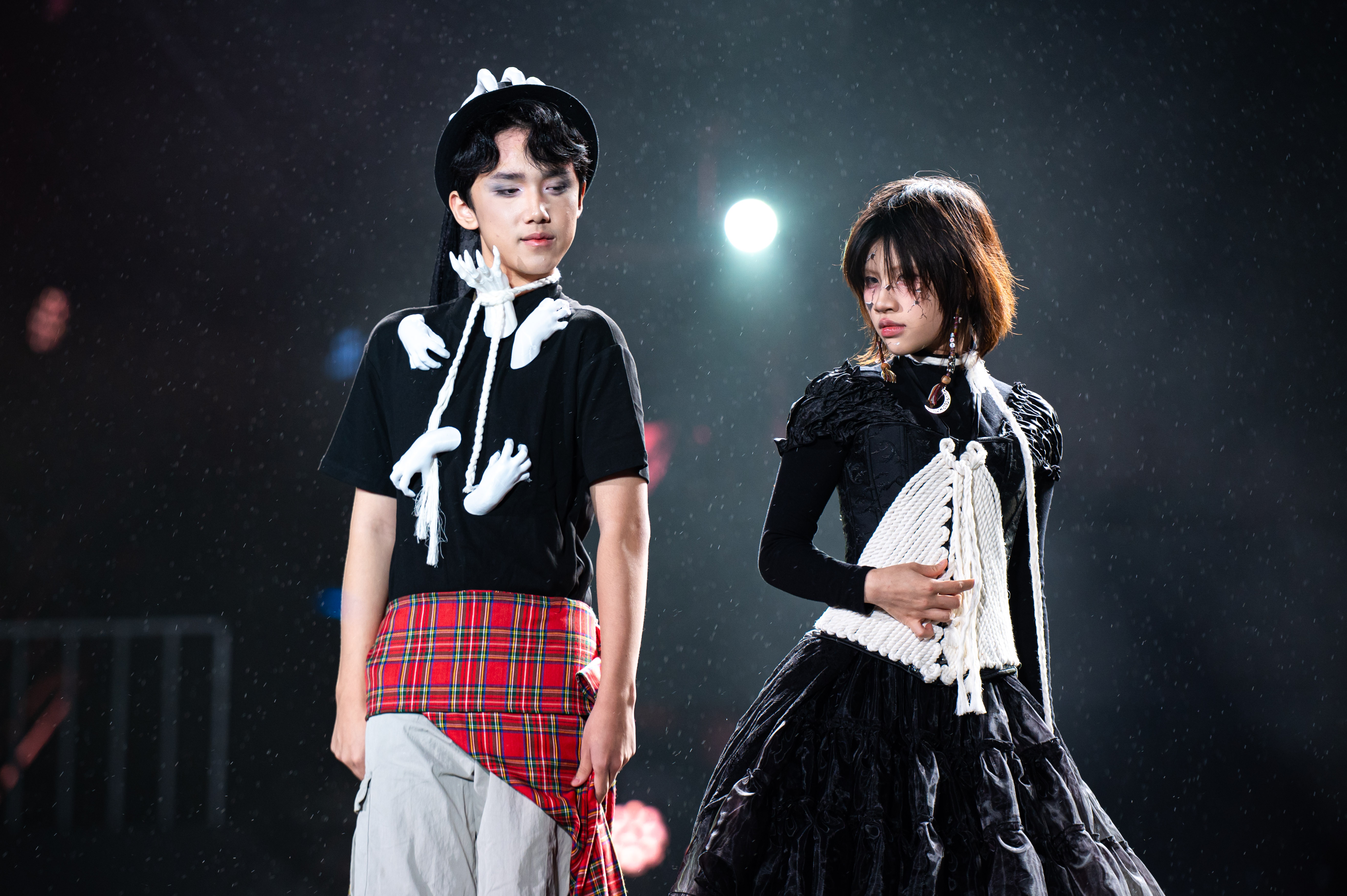 chien dich khong mot minh anh 16