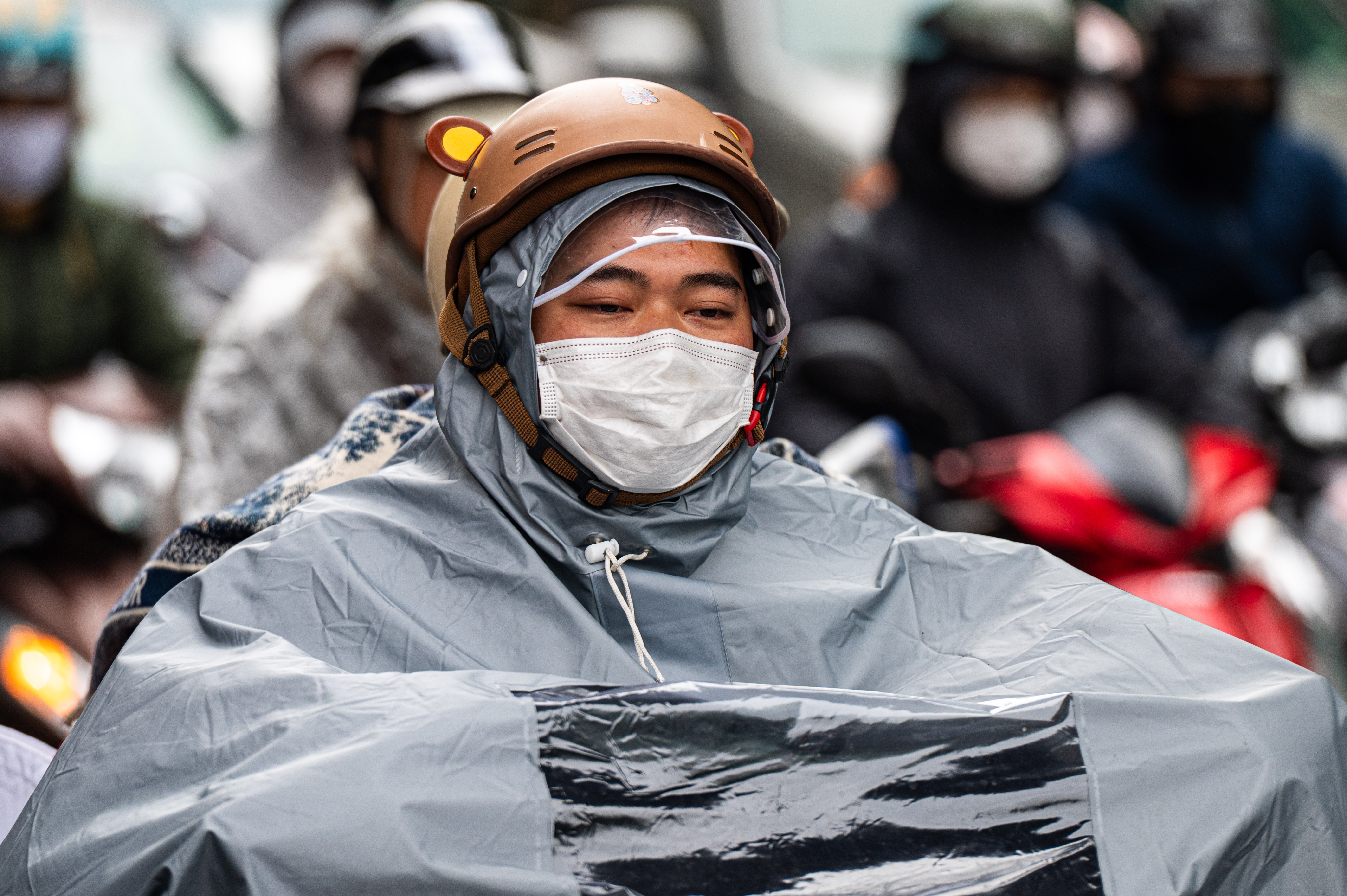 Nguoi Ha Noi co ro di lam trong ngay ret dam hinh anh